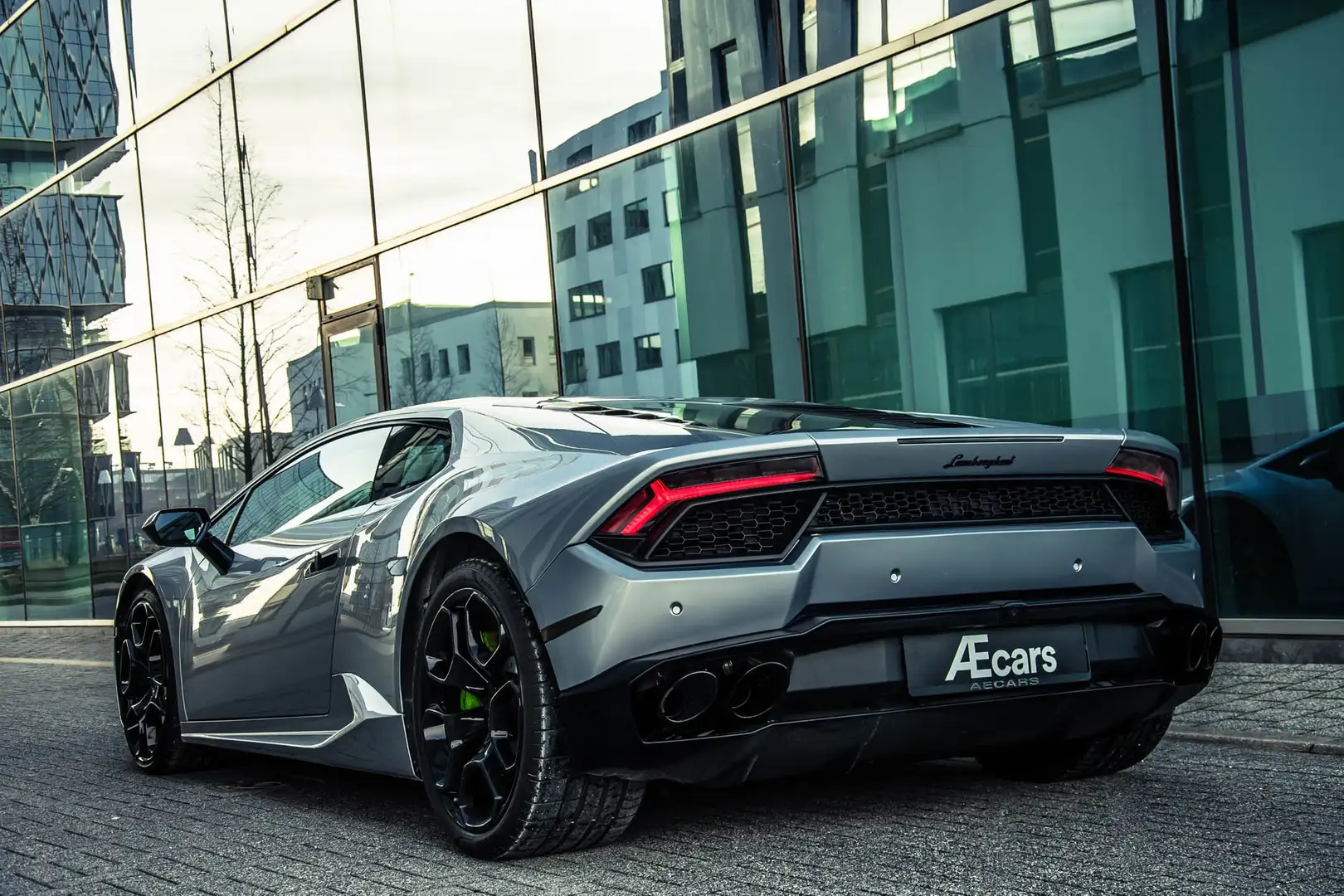 Lamborghini Huracán 5.2i V10 LP580-2 *** LIFT / FULL HISTORY *** Stříbrná - 2