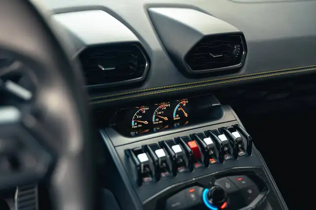 Lamborghini Huracan view 10