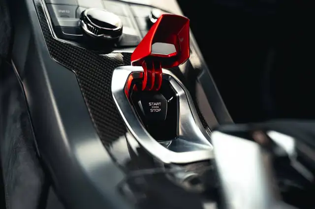 Lamborghini Huracan view 7