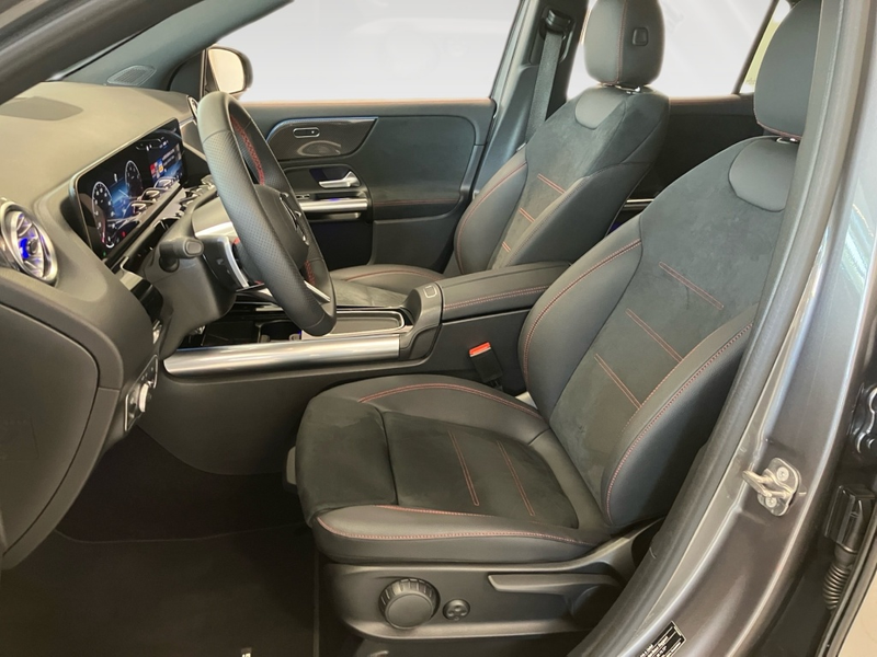 Mercedes-Benz GLA 200 EDITION AMG-Line+AHK+DISTR+KEYLESS+360°K — photo 11