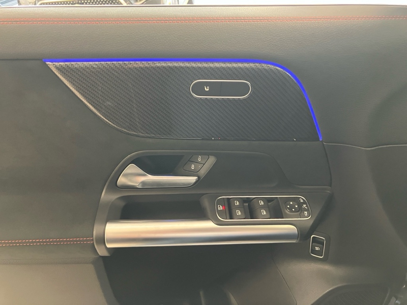 Mercedes-Benz GLA 200 EDITION AMG-Line+AHK+DISTR+KEYLESS+360°K — photo 14