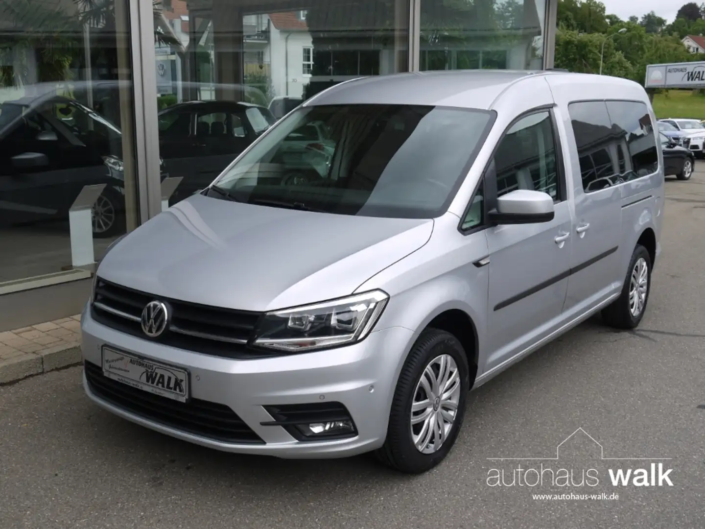 Volkswagen Caddy 2.0 TDI DSG Trendline NAVI/Xenon/AHK/ACC Silber - 2