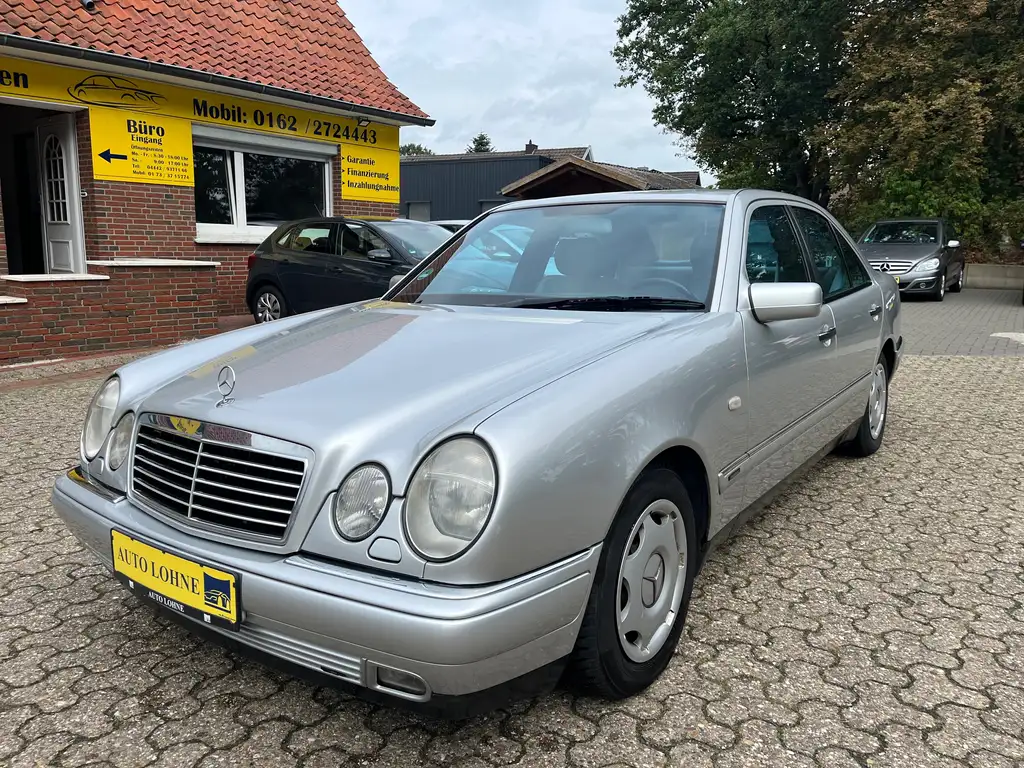 Mercedes-Benz E 230 1996 из Европы — купить под ключ