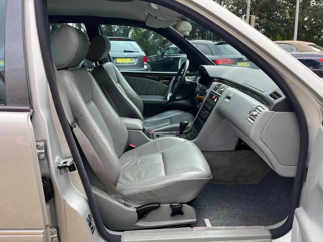 Mercedes-Benz E 230 E-Klasse Avantgarde Sitzheizung AHK Automatik, foto 10