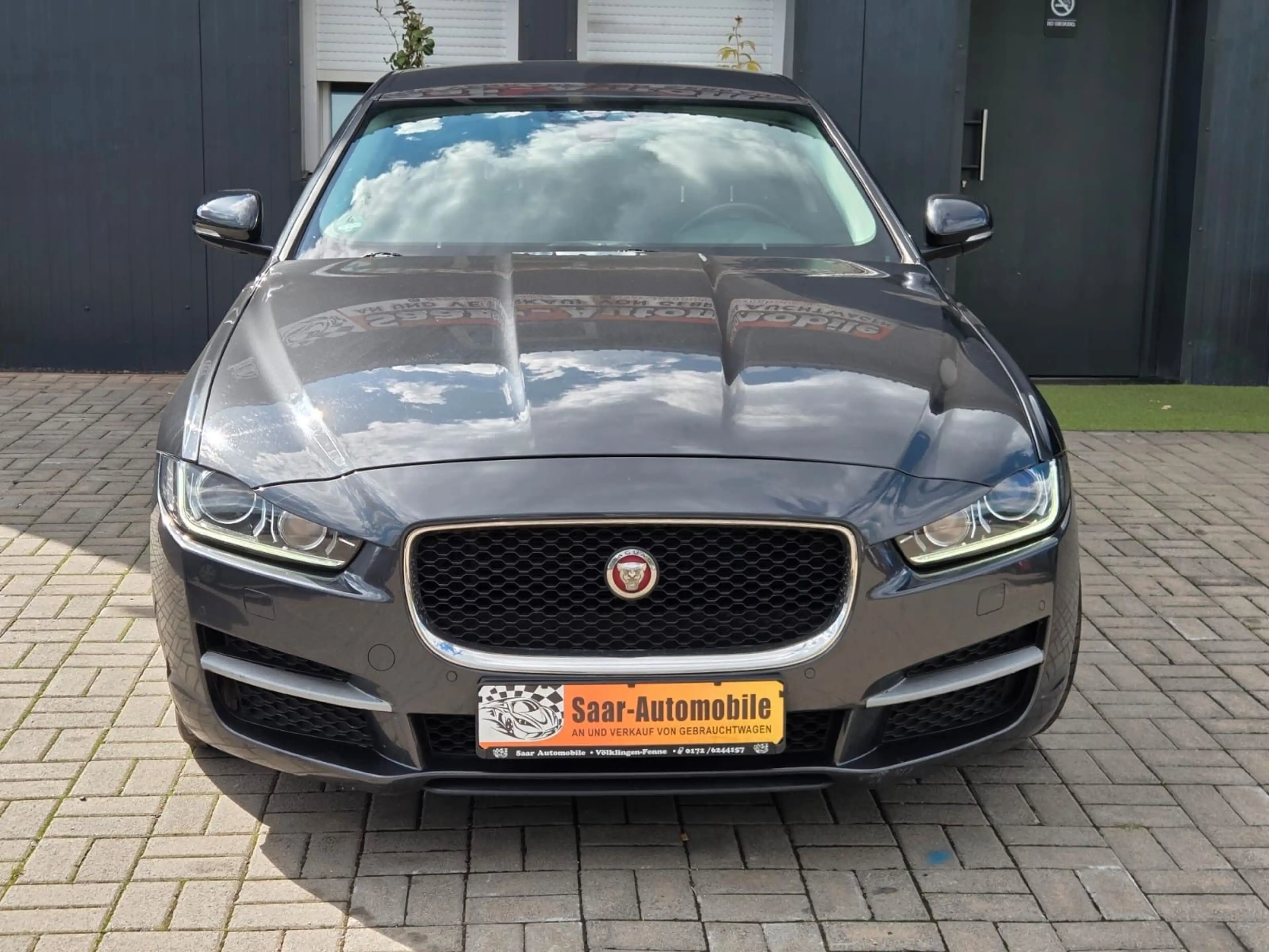 Jaguar XE 20t 200PS Portfolio Automatik 2.0/KLIMAATM/TE — photo 2
