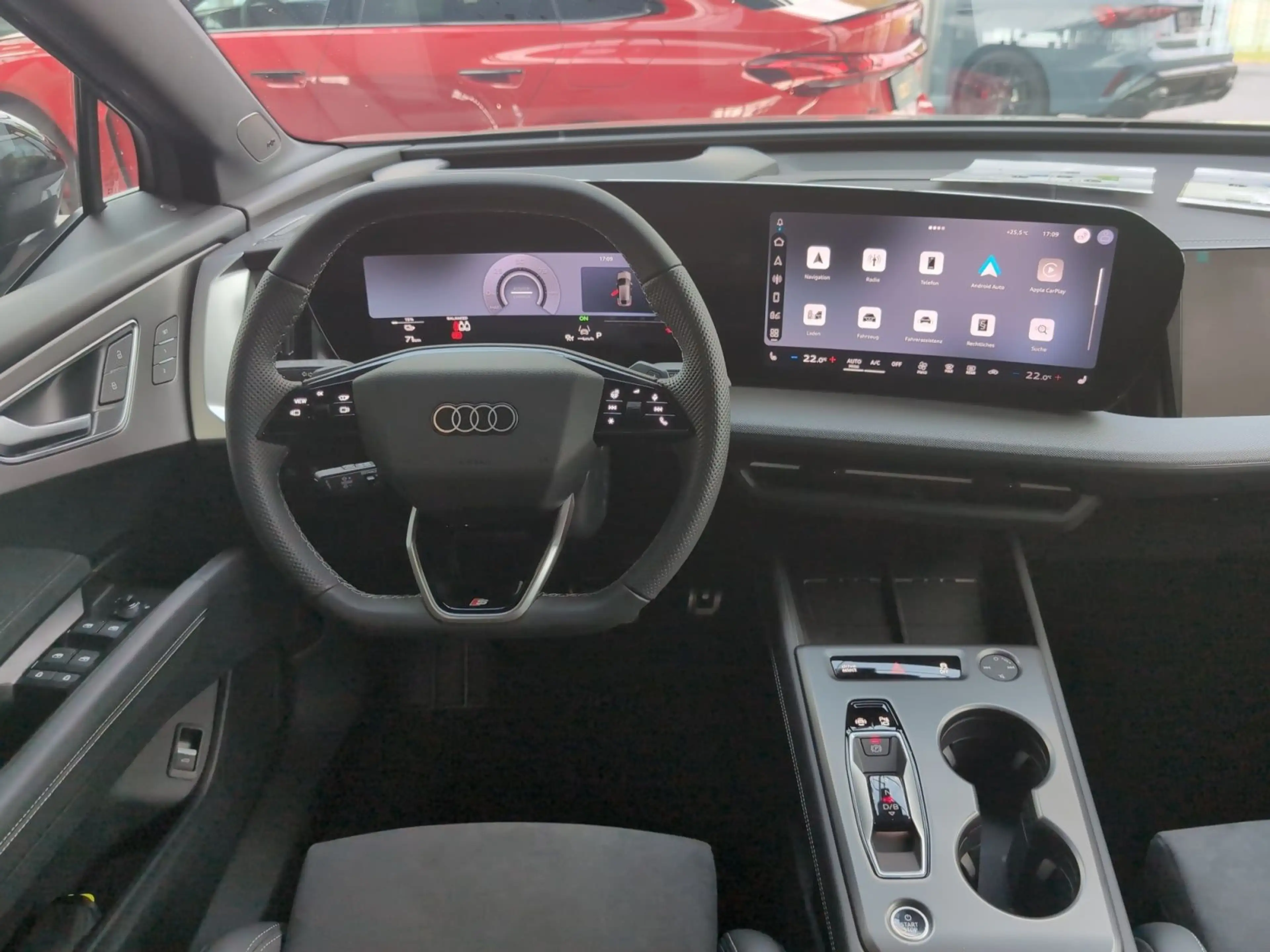 Audi Q4 e-tron quattro 220 kW — photo 10