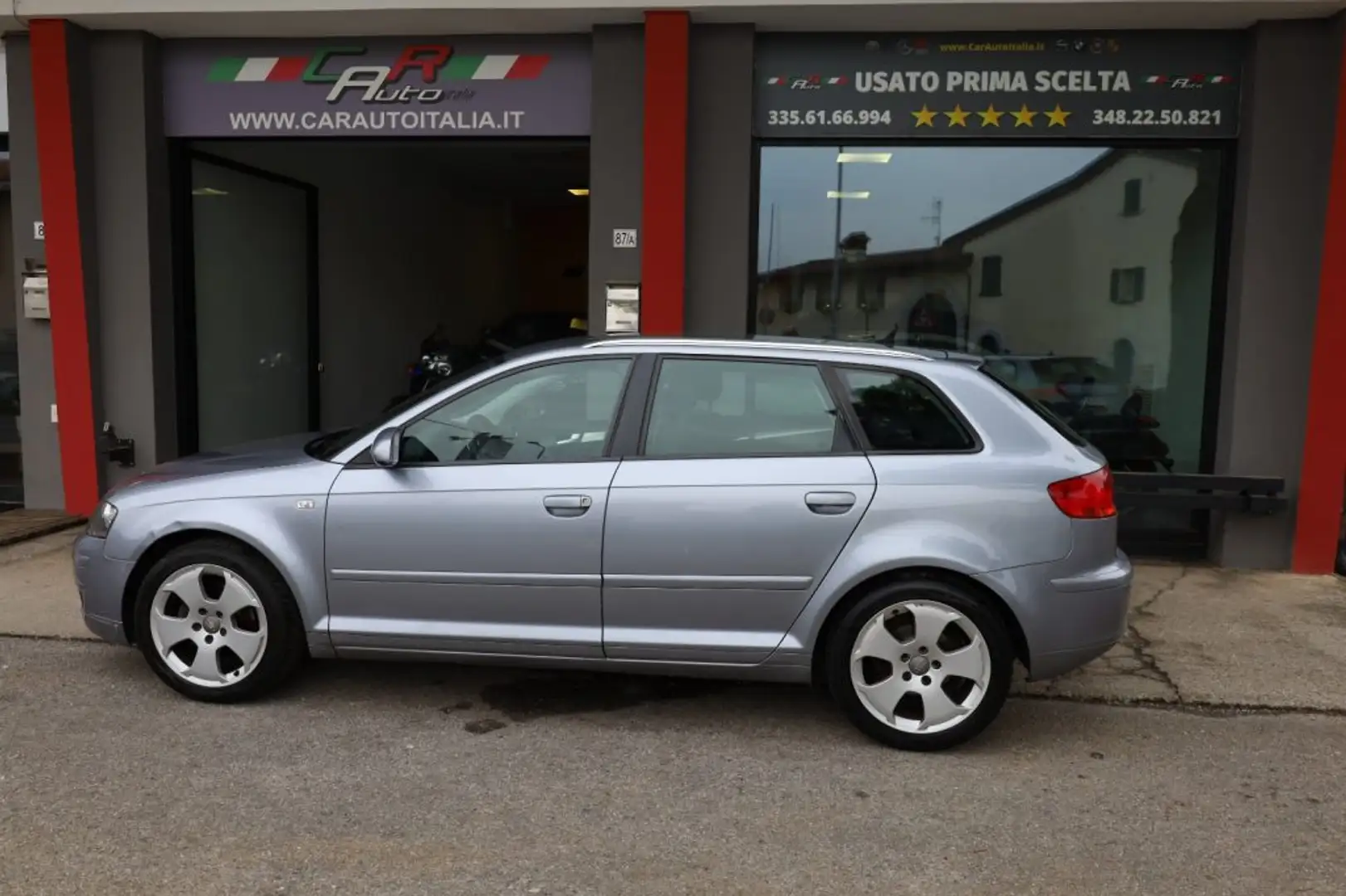 Audi A3 Sportback 2.0 140 cv TDI quattro Ambition Grau - 2