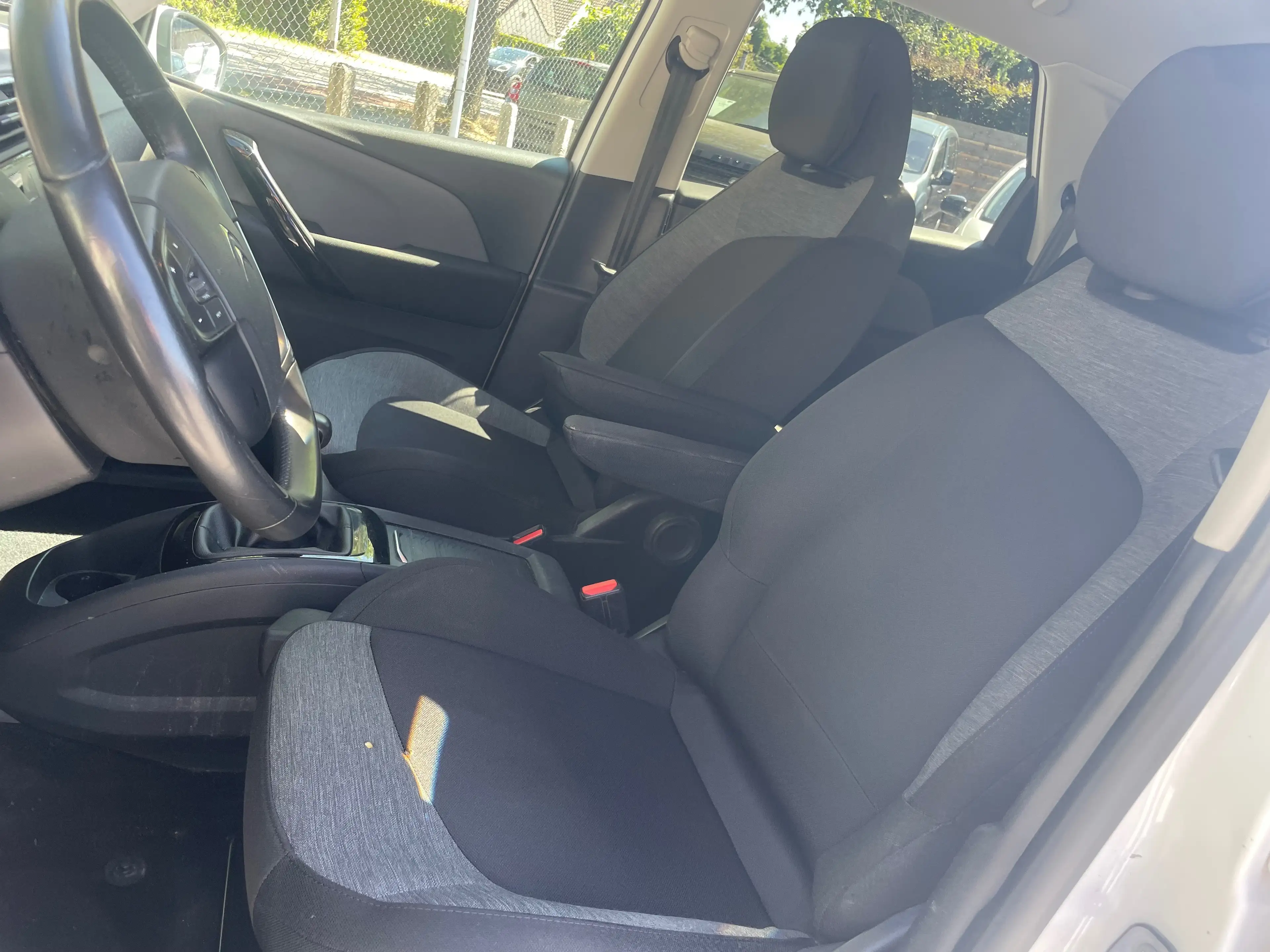 Citroen C4 SpaceTourer C4 Spacetourer 1.5 HDi Feel Navi Euro 6d Garantie — photo 10