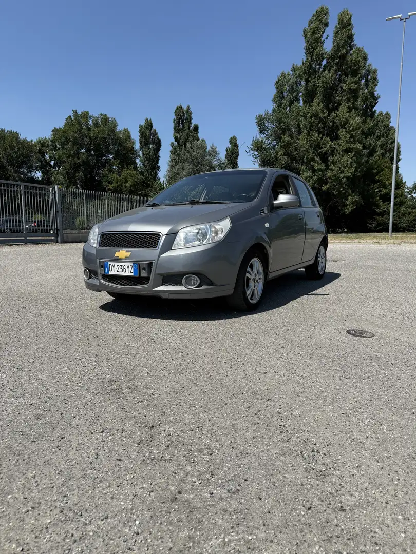 Chevrolet Aveo 5p 1.2 LS c/clima trattabile garanzia Grigio - 1