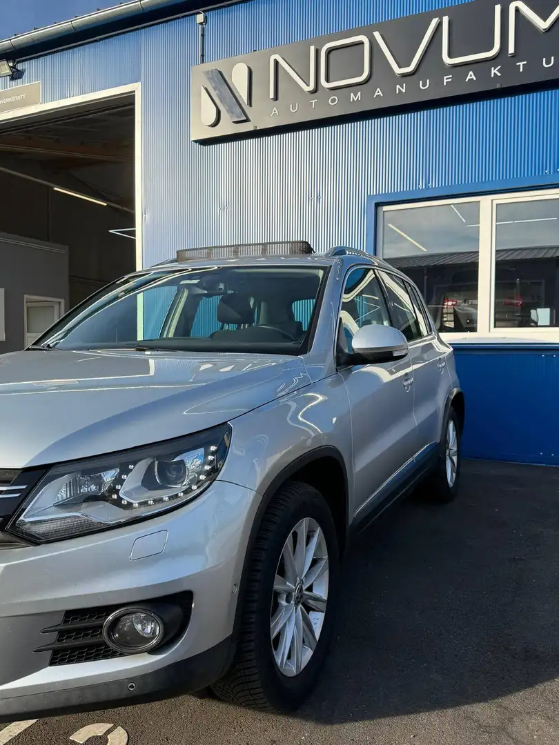 Volkswagen Tiguan Sport Grau - 2