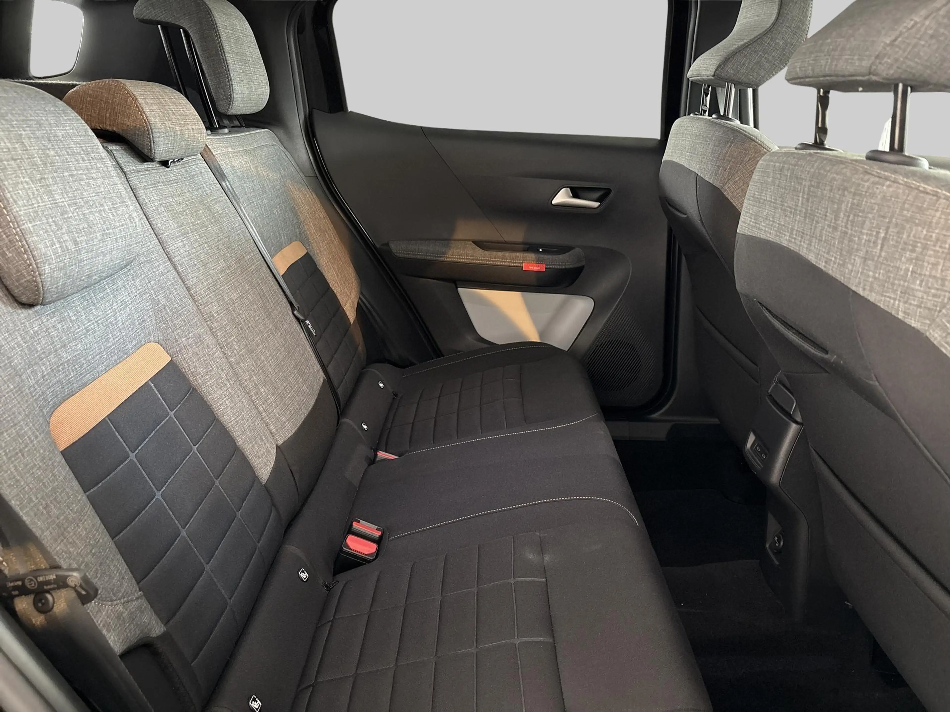 Citroen C3 Aircross 1.2 Hybrid 145pk Plus — photo 14