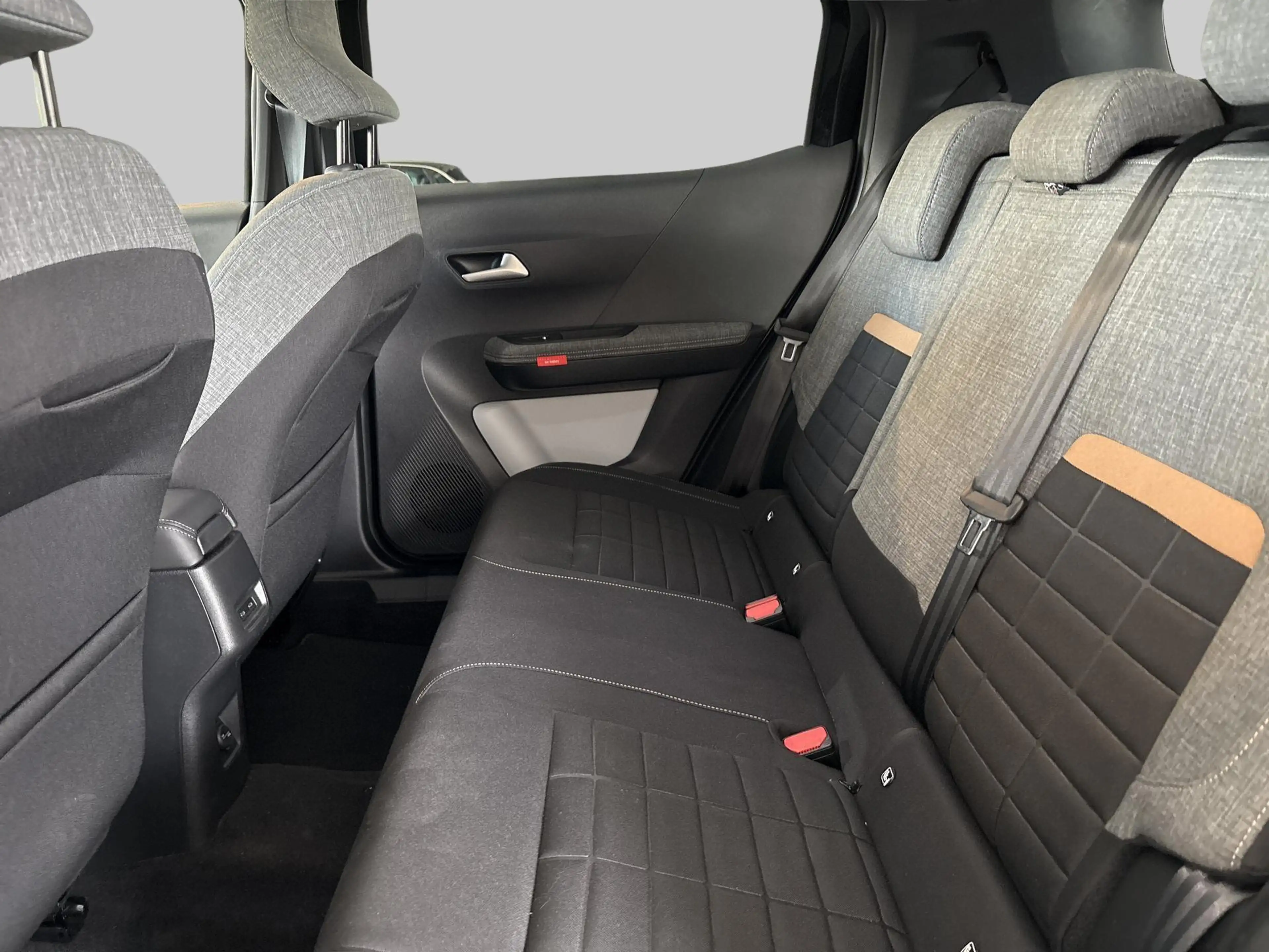 Citroen C3 Aircross 1.2 Hybrid 145pk Plus — photo 6