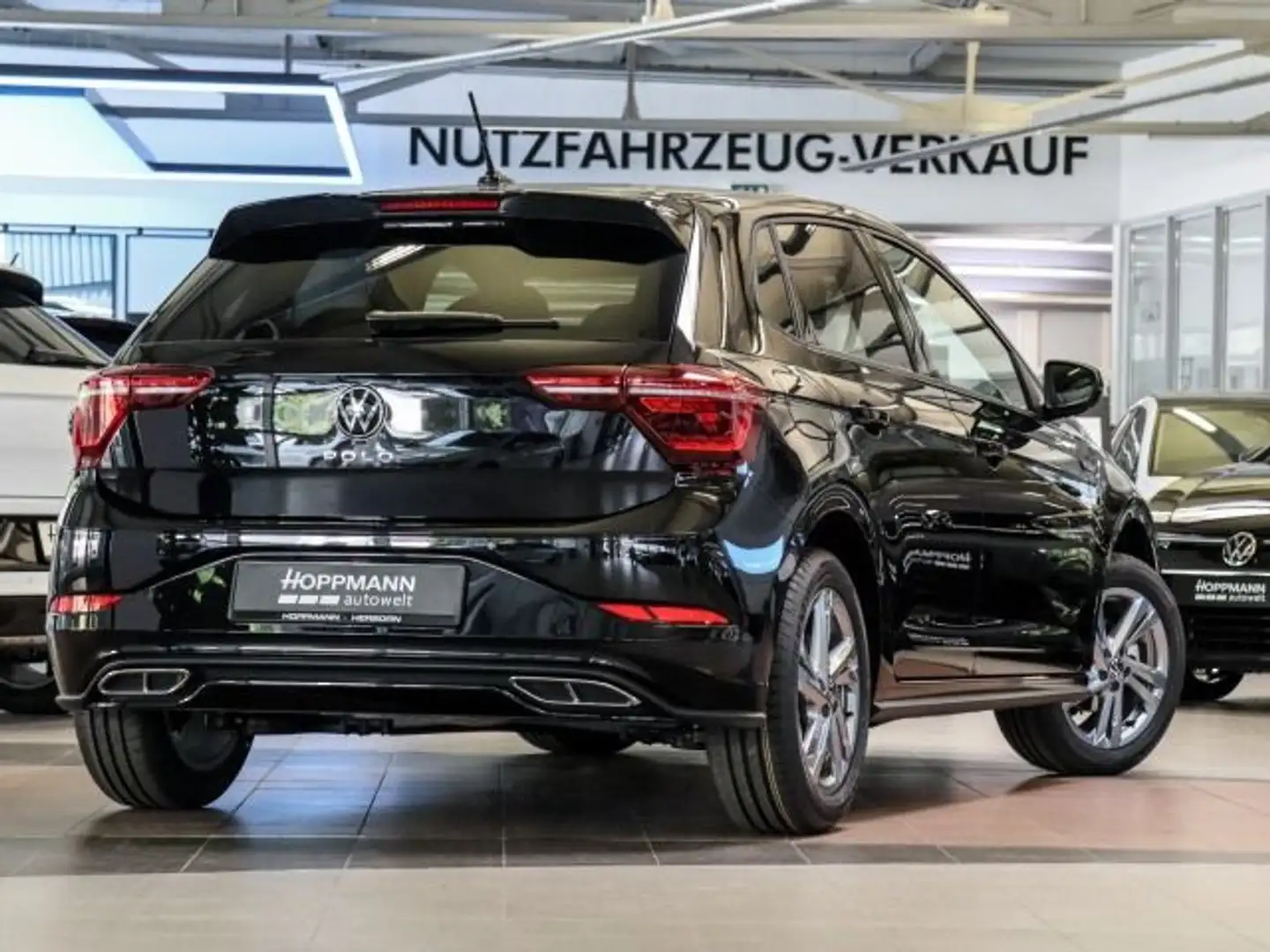 Volkswagen Polo 1.0 TSI R-Line IQ.Light PDC Schwarz - 2