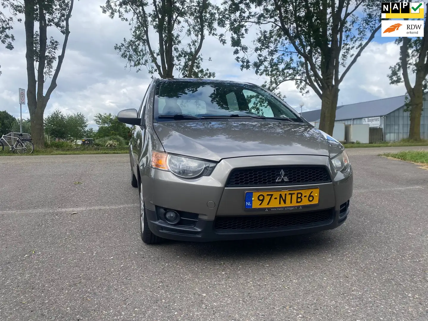 Mitsubishi Colt 1.3 Edition Two AIRCO AFNEEMBARE TREKHAAK CRUISE C Gris - 1