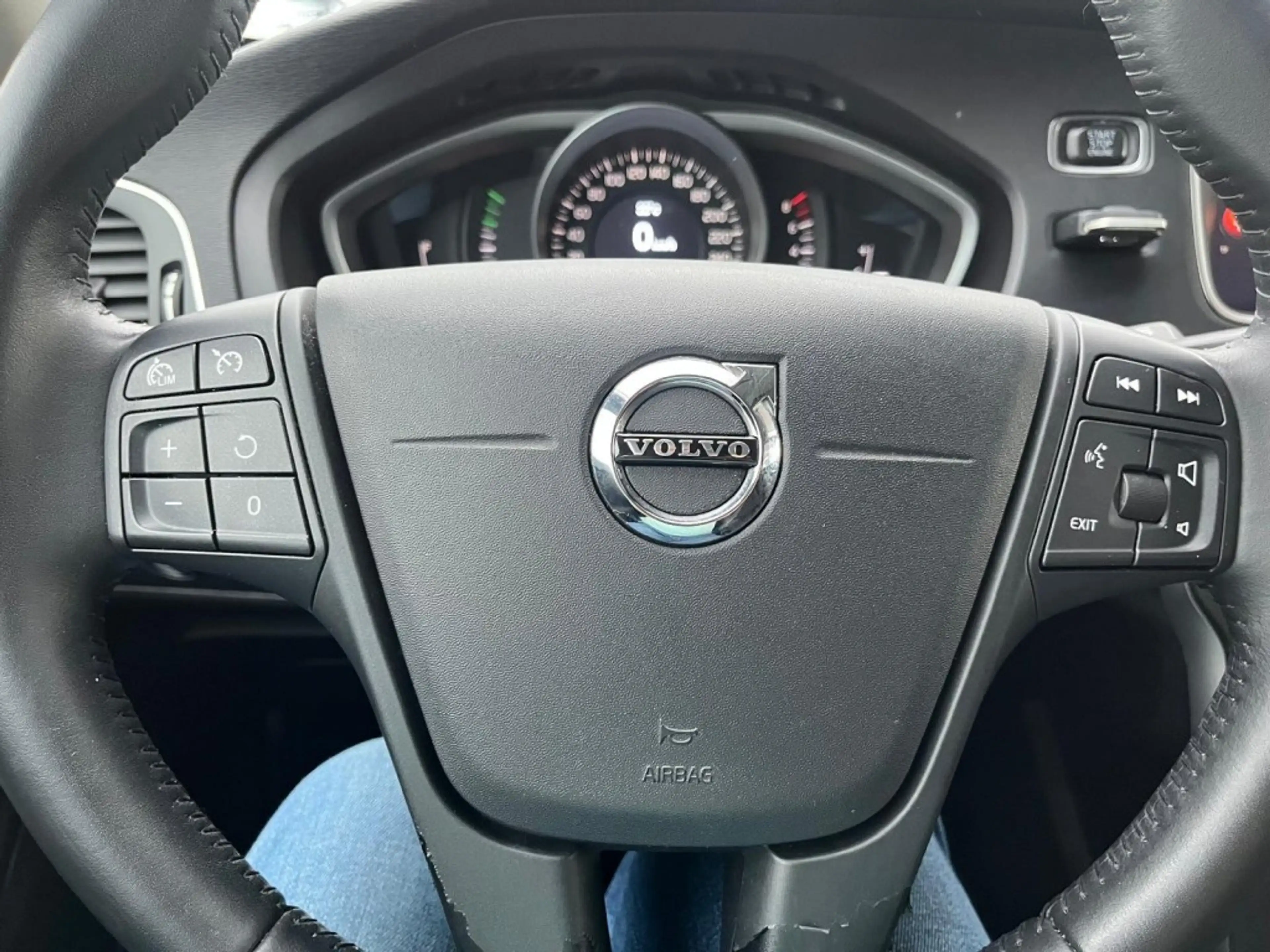Volvo V40 2.0 T2 122 PK Navi Led koplampen Bluetooth St — photo 12