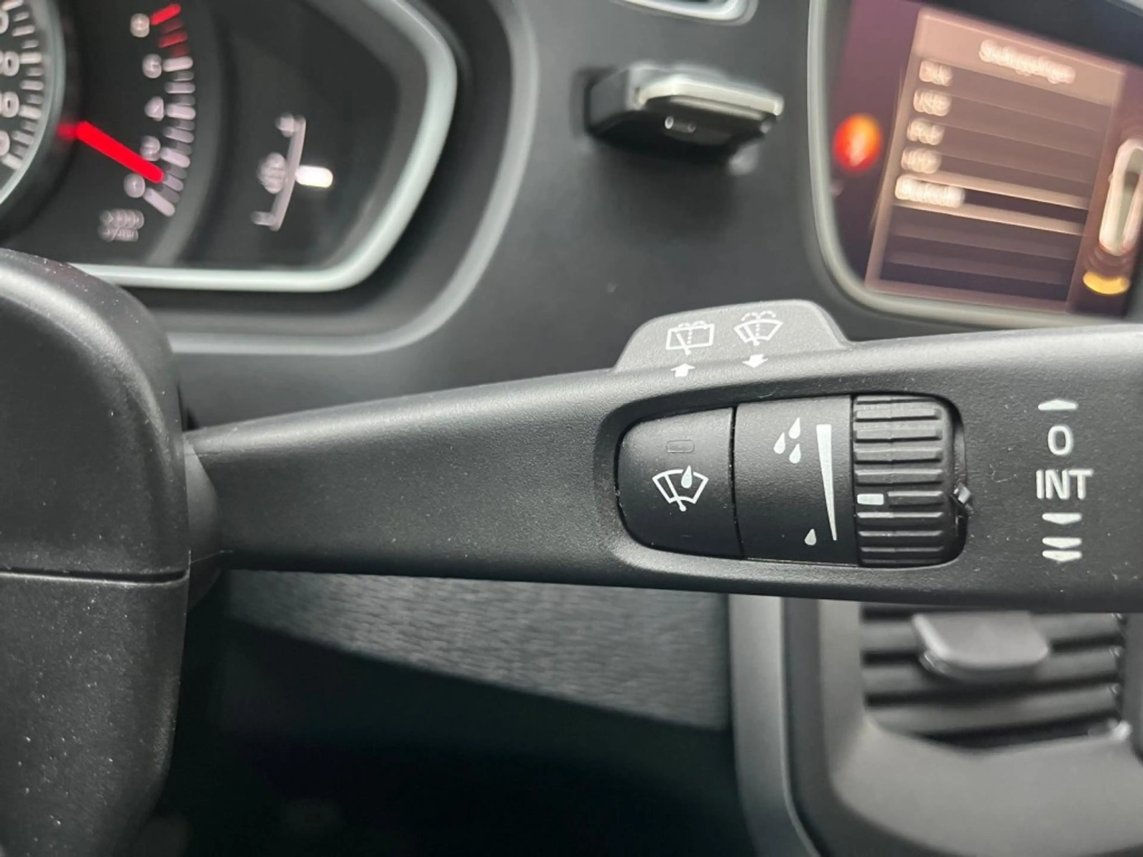 Volvo V40 2.0 T2 122 PK Navi Led koplampen Bluetooth St — photo 14