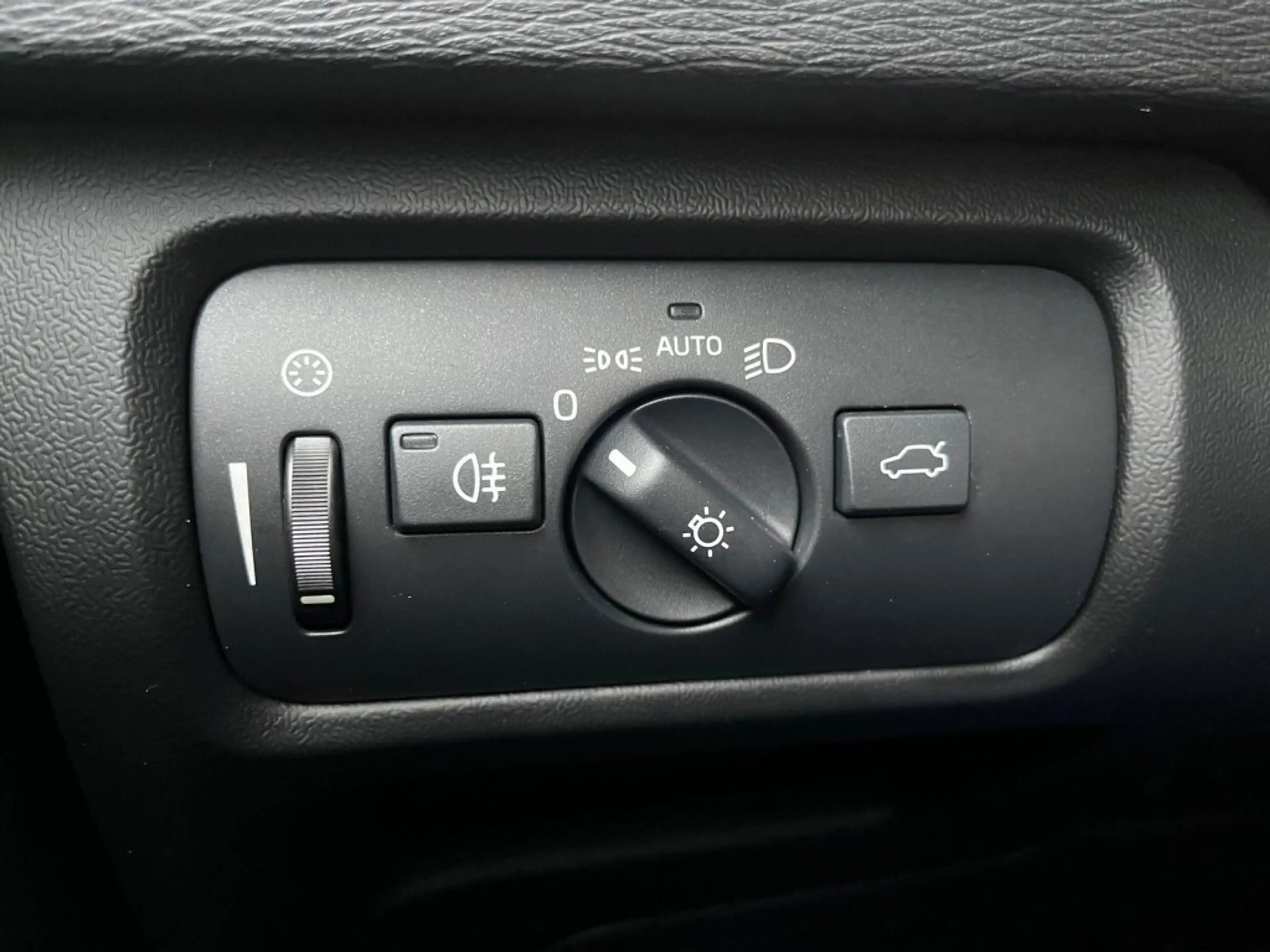 Volvo V40 2.0 T2 122 PK Navi Led koplampen Bluetooth St — photo 11