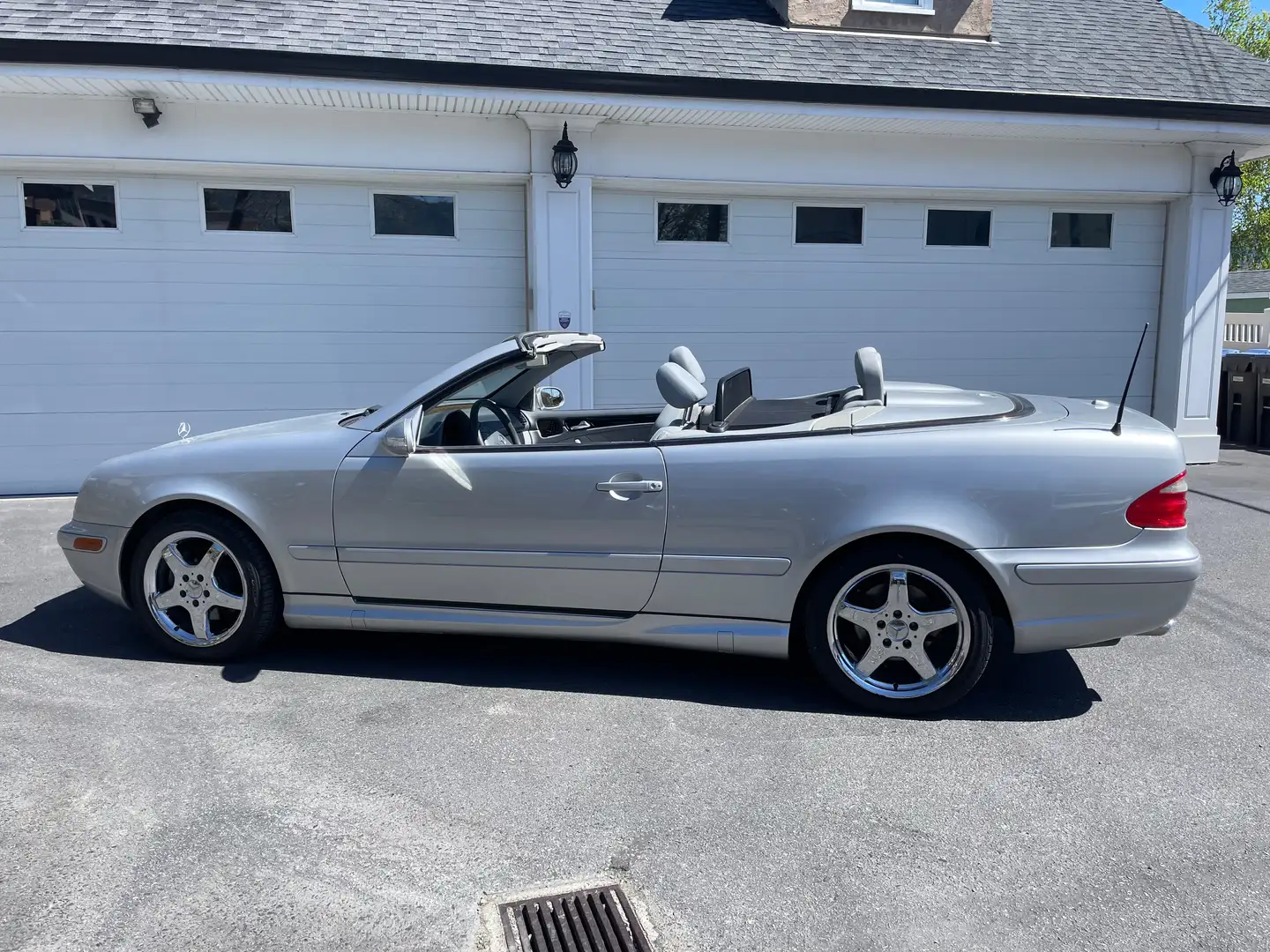 2003 Mercedes-Benz CLK | $ 15,500 | 137,000 km | Gasoline Convertible ...