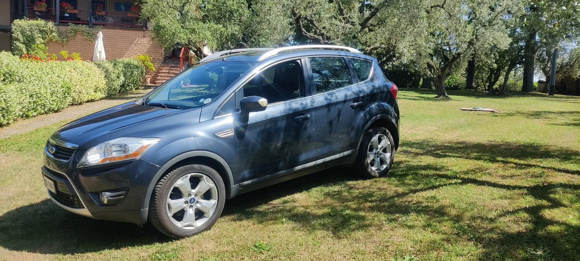 Ford Kuga 2.0 tdci Titanium 4wd 136cv dpf - 1