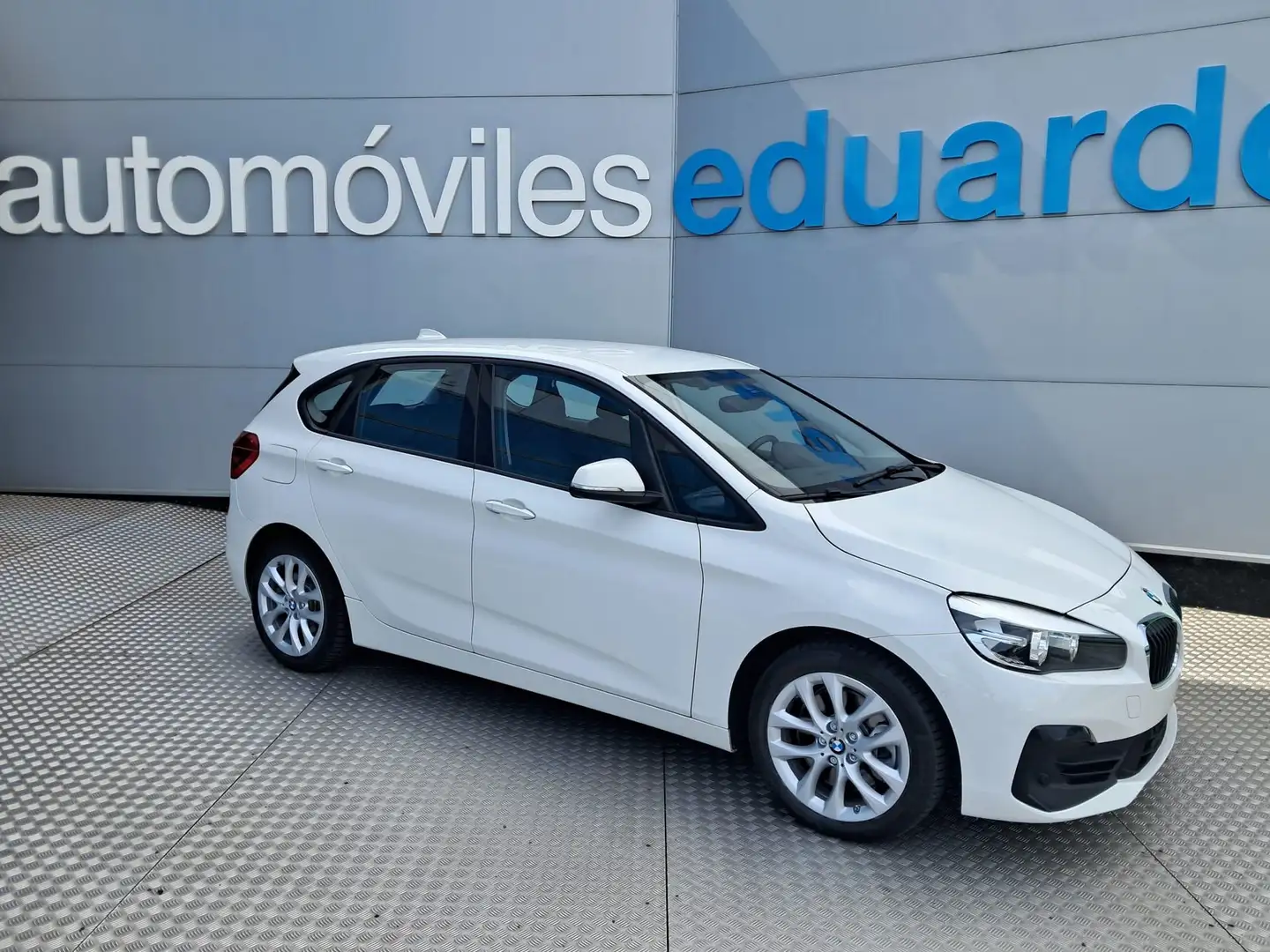 BMW Active Hybrid 5 225e Tourer xDrive Weiß - 1