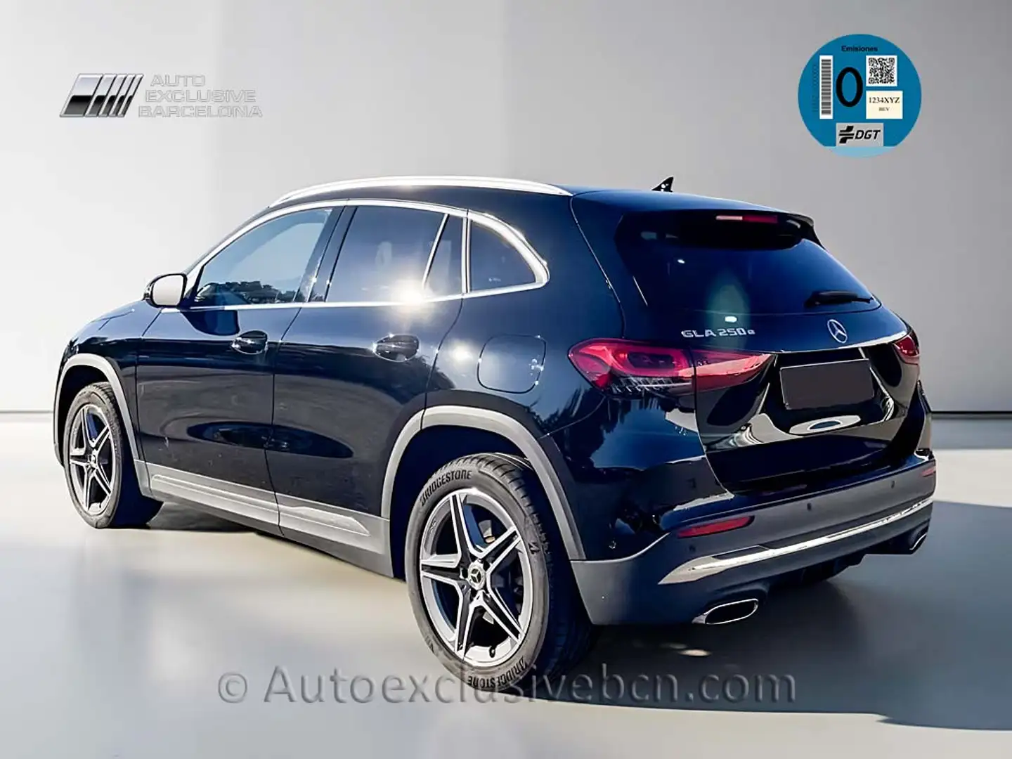 Mercedes-Benz GLA 250 250e Noir - 2