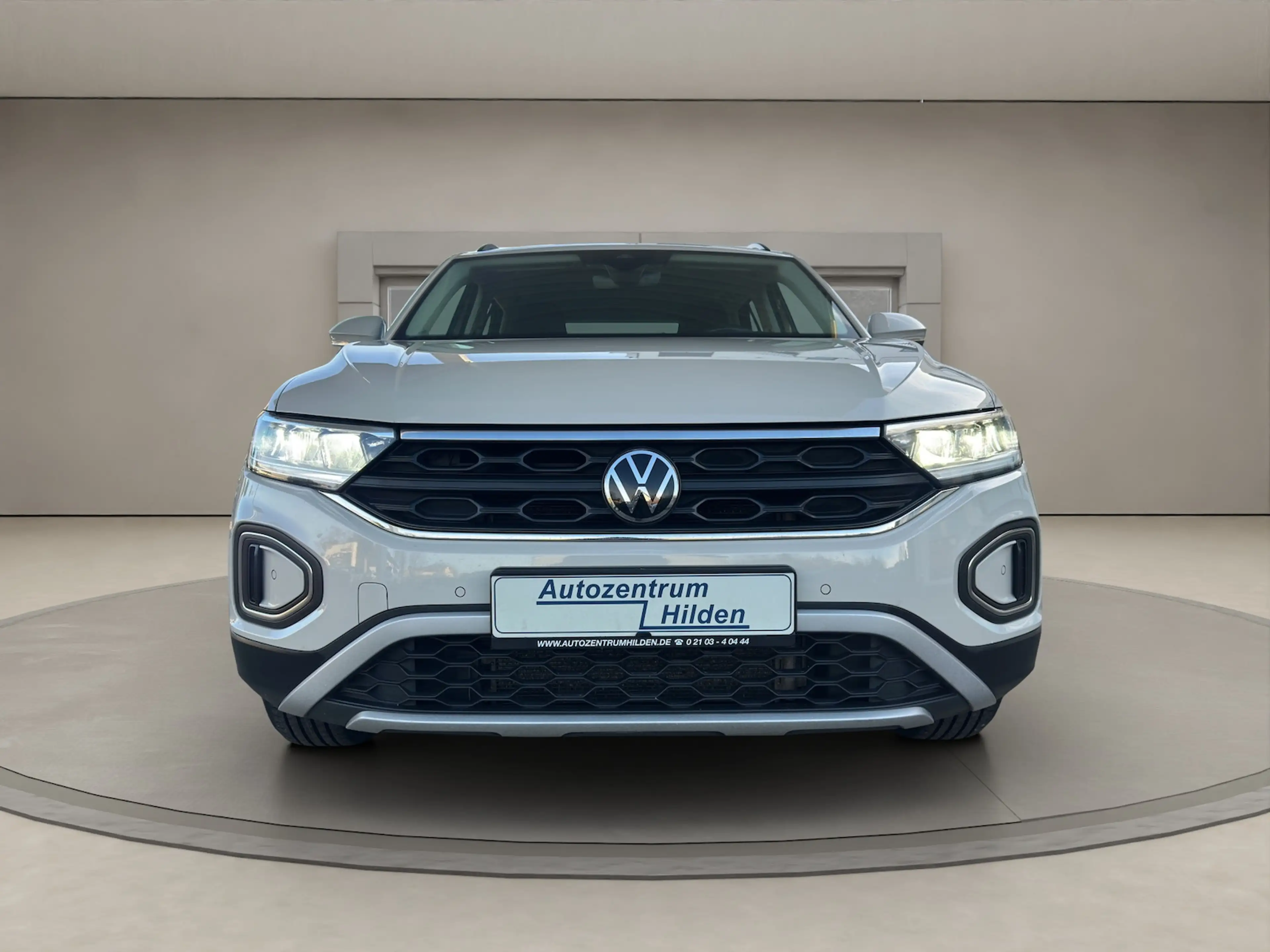 Volkswagen T-Roc 2,0 TDI Life LED Alu PDC 1 HD TOP — photo 8