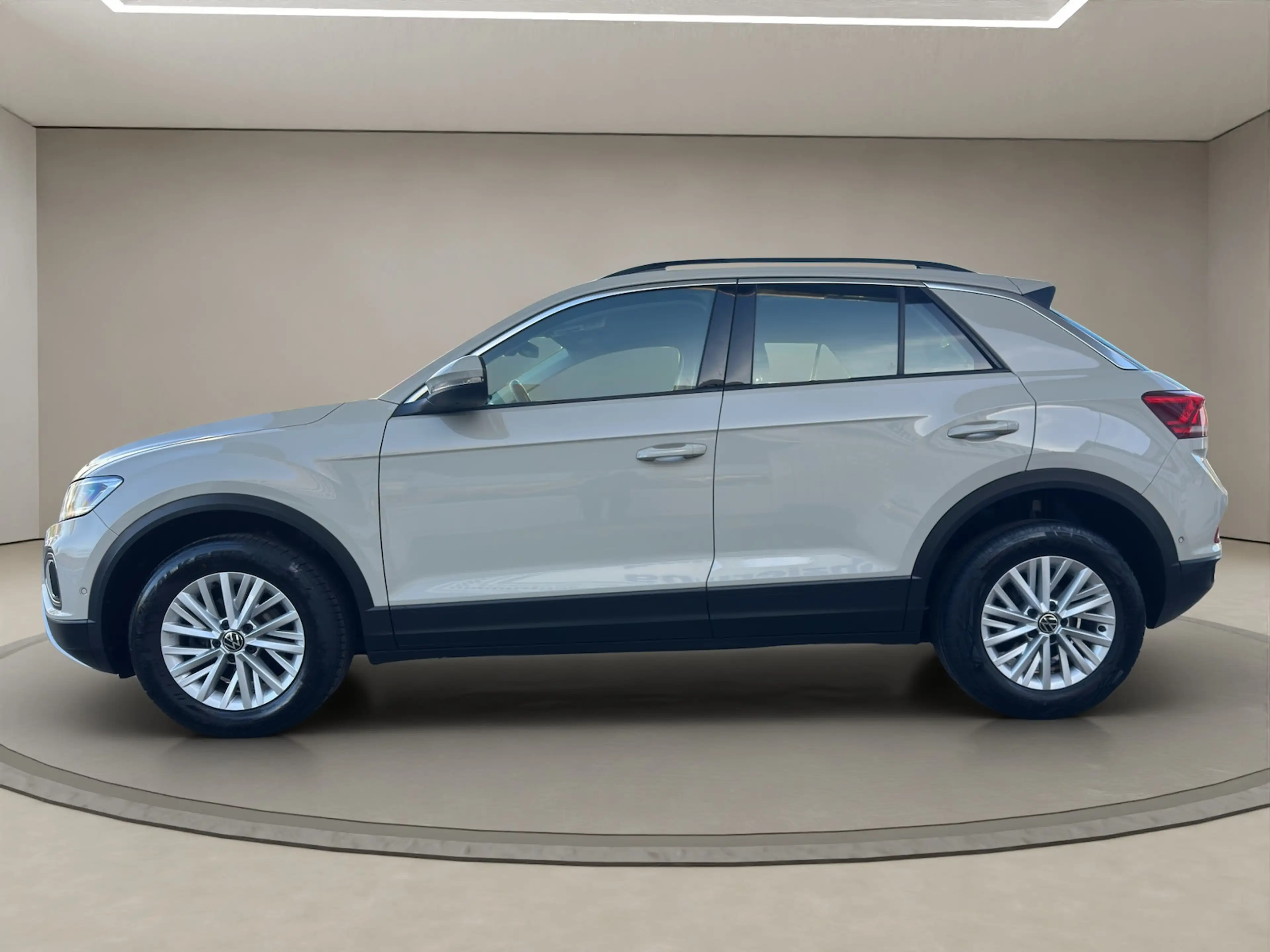 Volkswagen T-Roc 2,0 TDI Life LED Alu PDC 1 HD TOP — photo 2