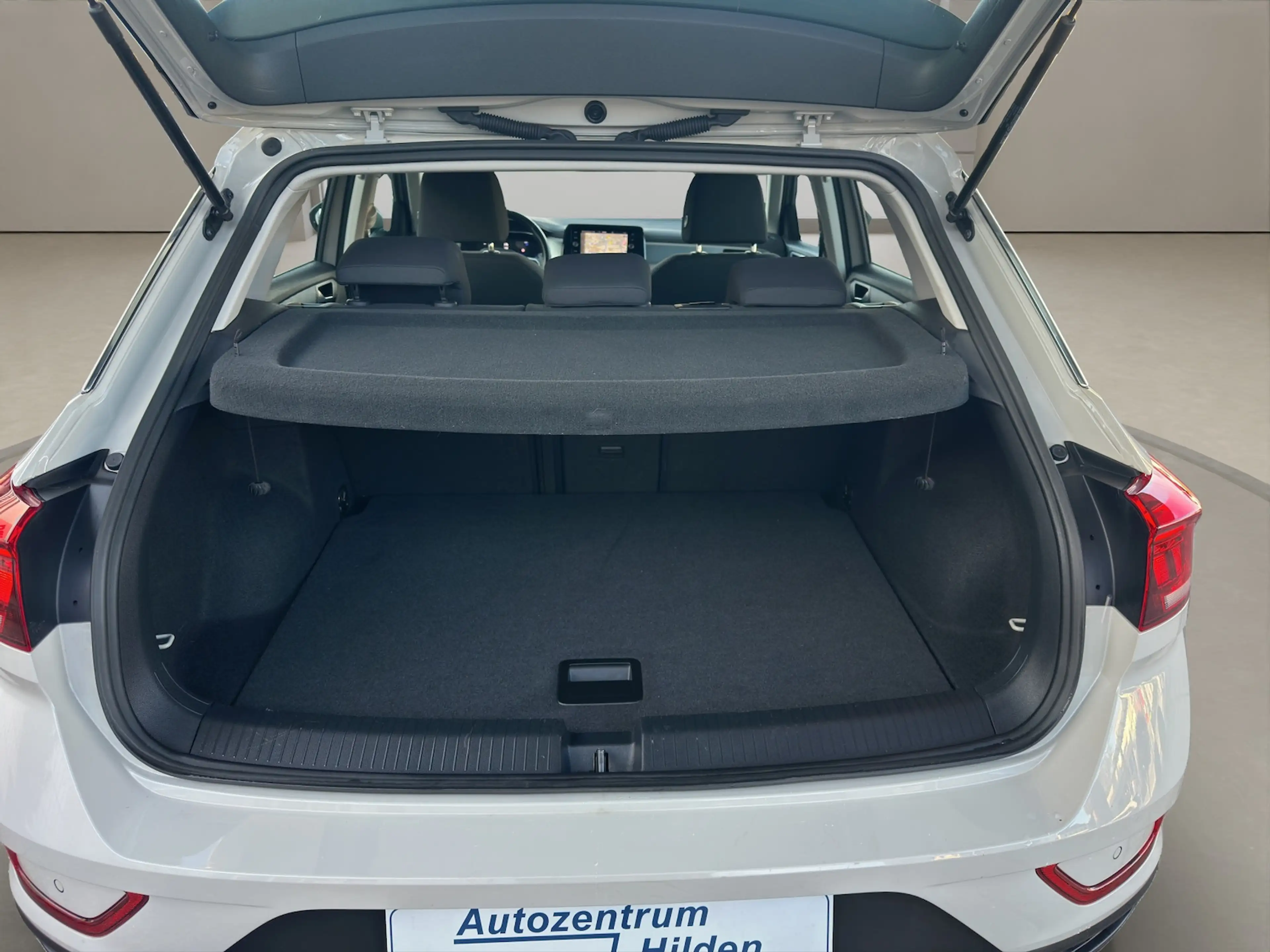 Volkswagen T-Roc 2,0 TDI Life LED Alu PDC 1 HD TOP — photo 13