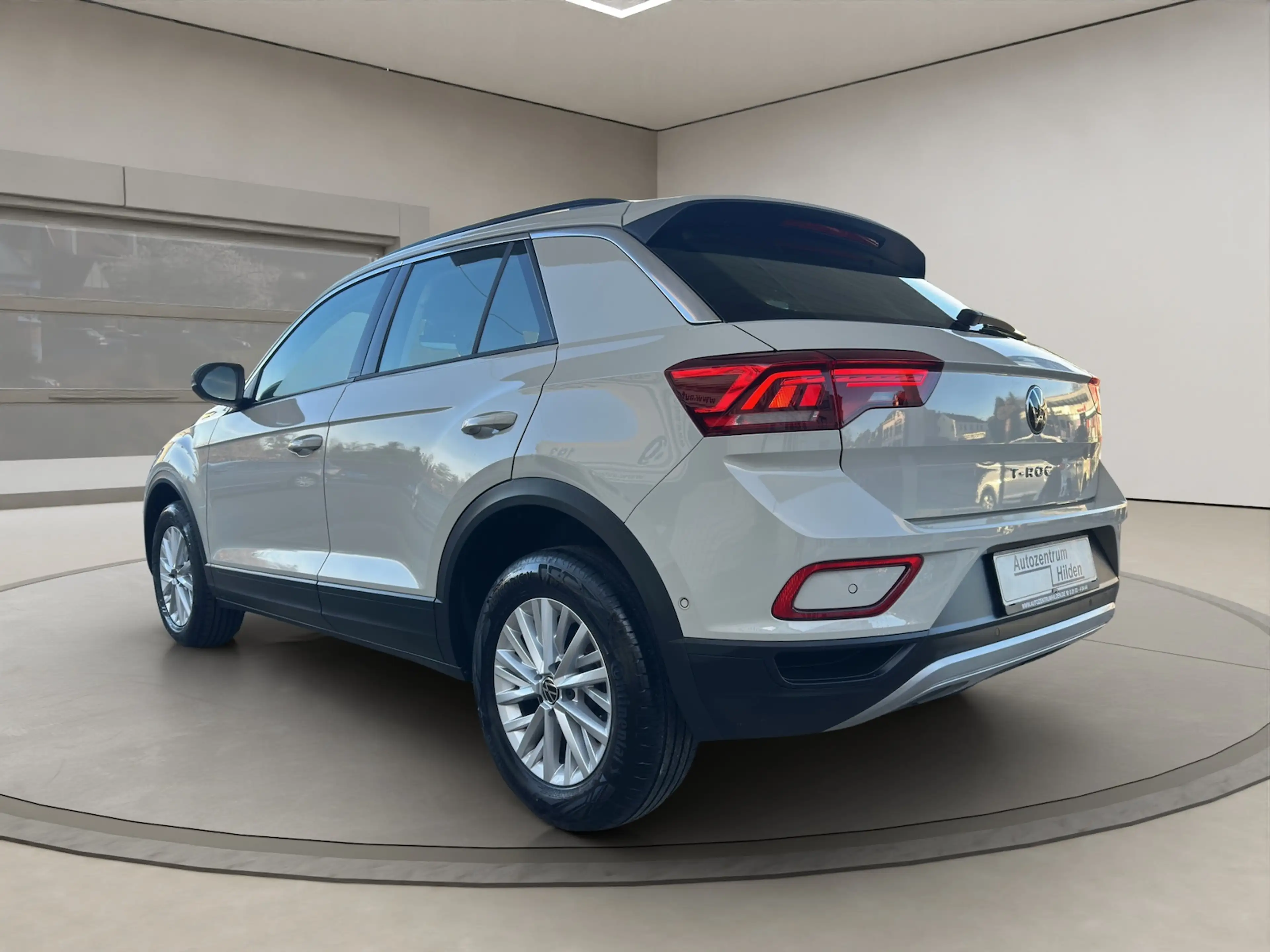 Volkswagen T-Roc 2,0 TDI Life LED Alu PDC 1 HD TOP — photo 3