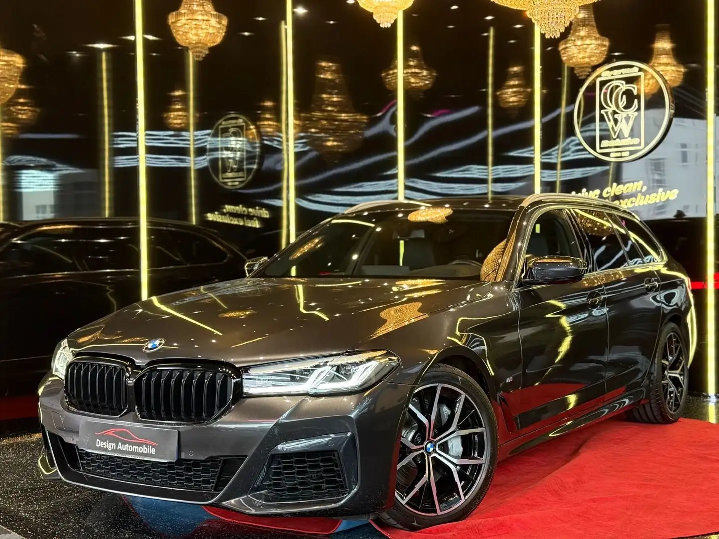 BMW 540 Touring 540 d xDrive M Sport*Panor/Memory* Grau - 1