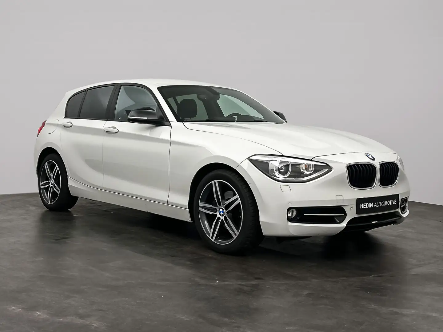 BMW 118 1-serie 118i Executive Sport Line | Stoelverwarmin Wit - 2