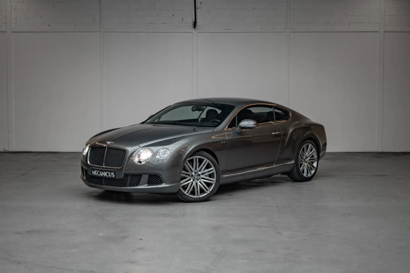 Bentley Continental GT *Pack Mulliner* Grau - 1