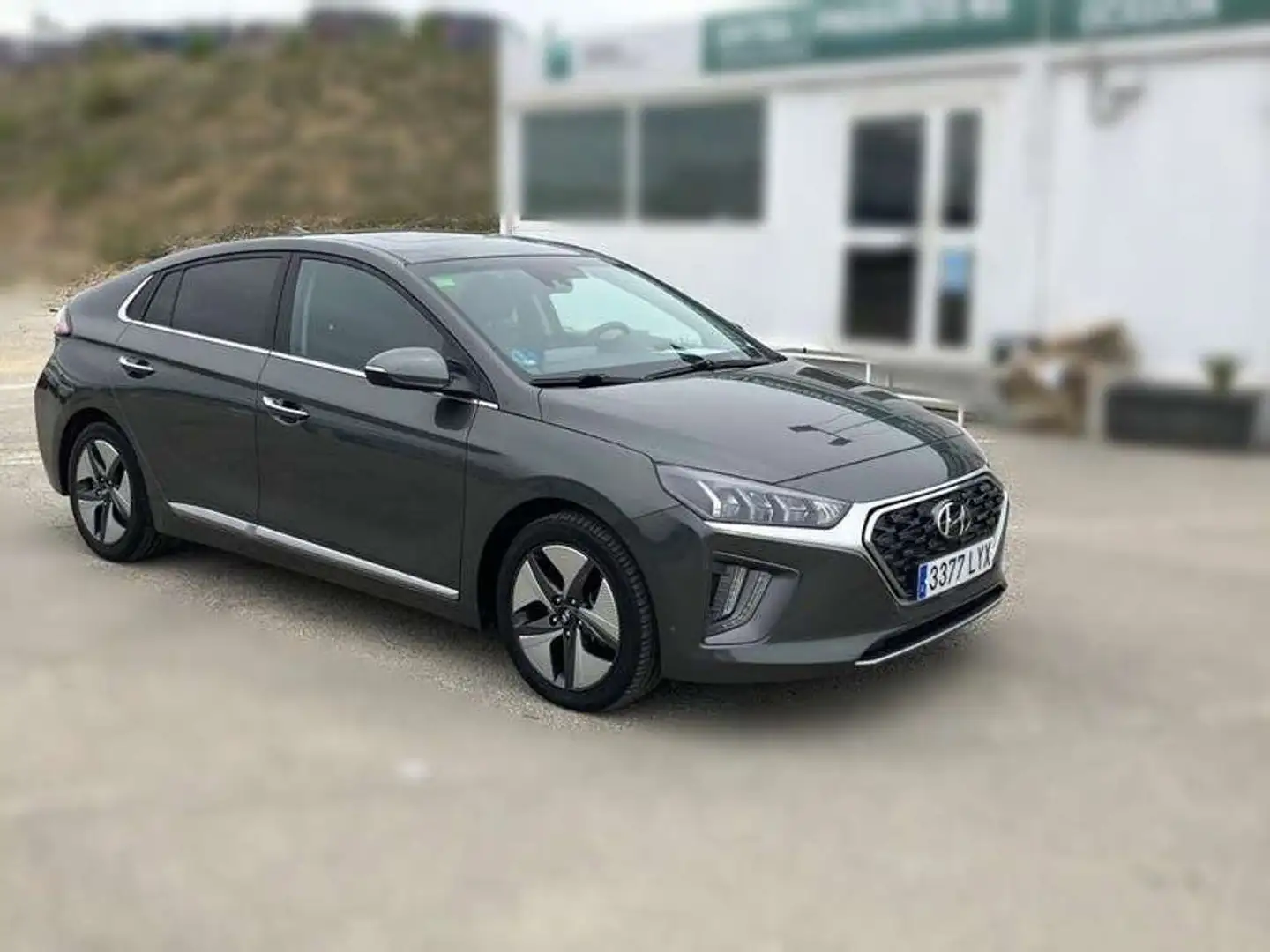Hyundai IONIQ 1.6 GDI HEV Style DCT Gris - 2