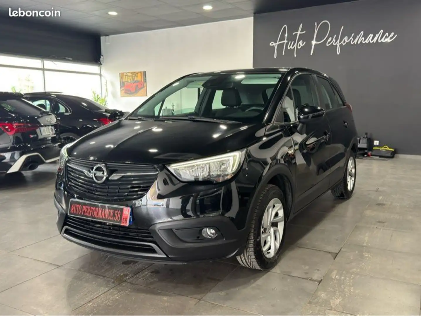 Opel Crossland X 1.2 Turbo 110 ch Innovation garantie 24 mois Moteur neuf 4000km GPS Apple CarPlay Climatisation auto Regulateur de vitess Noir - 1