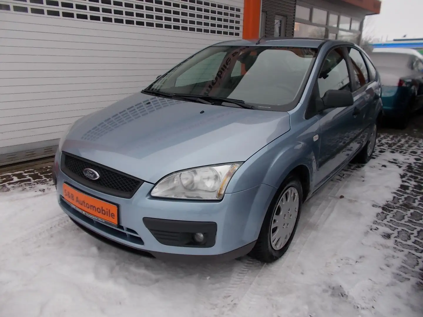 Ford Focus II Lim. Trend WENIG KM TÜV NEU Blau - 1