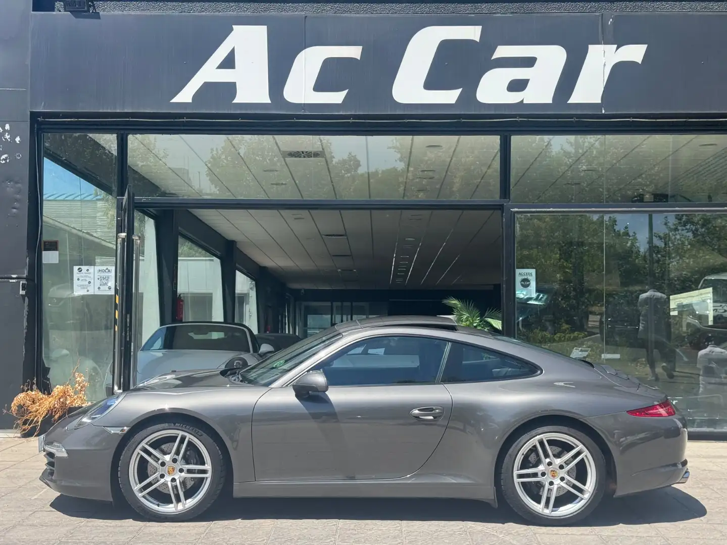 Porsche 991 Carrera Coupé PDK Gris - 1