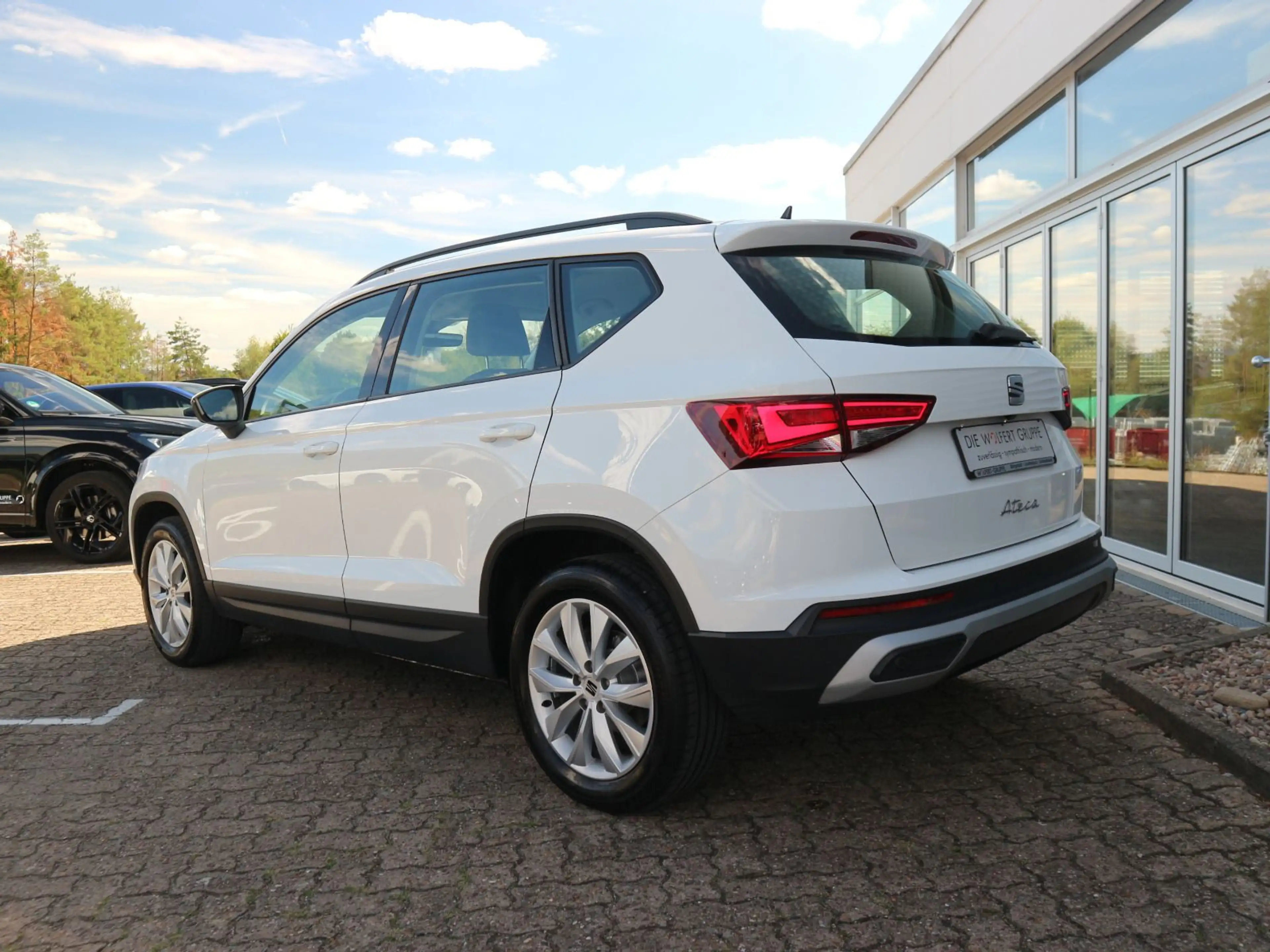 SEAT Ateca Style 2.0 TDI DSG AHK RFK NAVI LED — photo 4