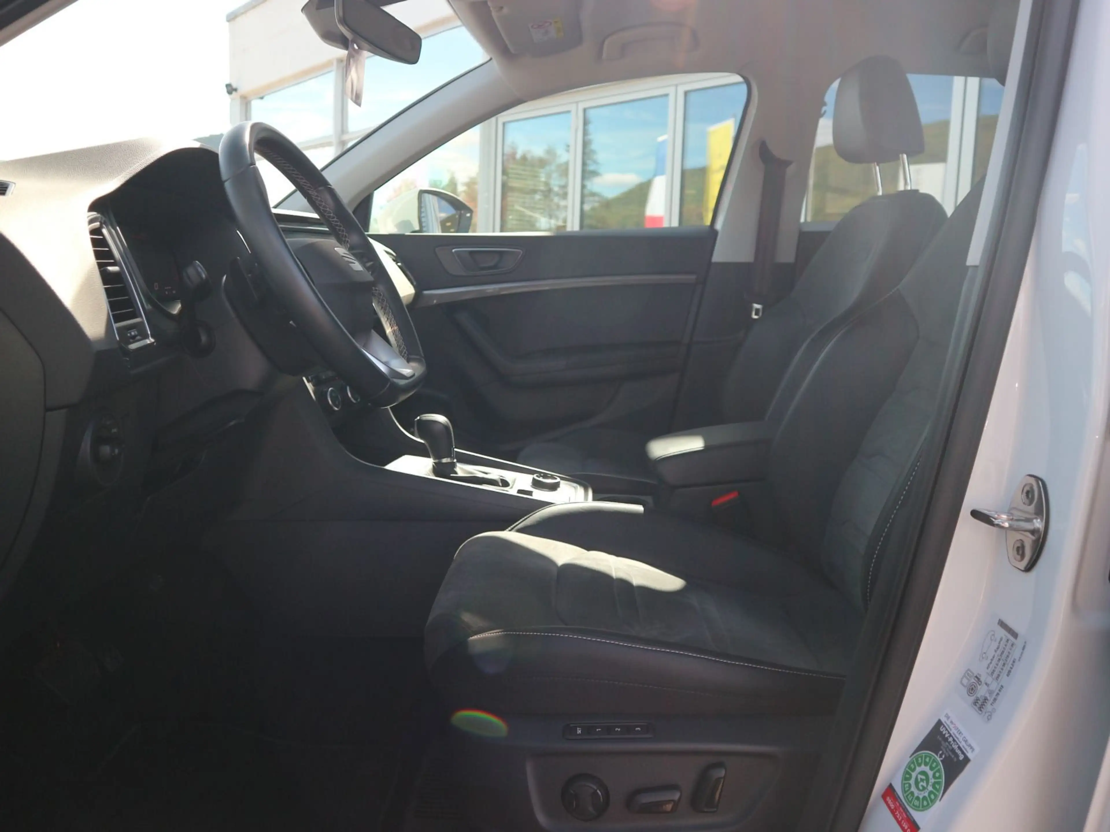 SEAT Ateca Style 2.0 TDI DSG AHK RFK NAVI LED — photo 8