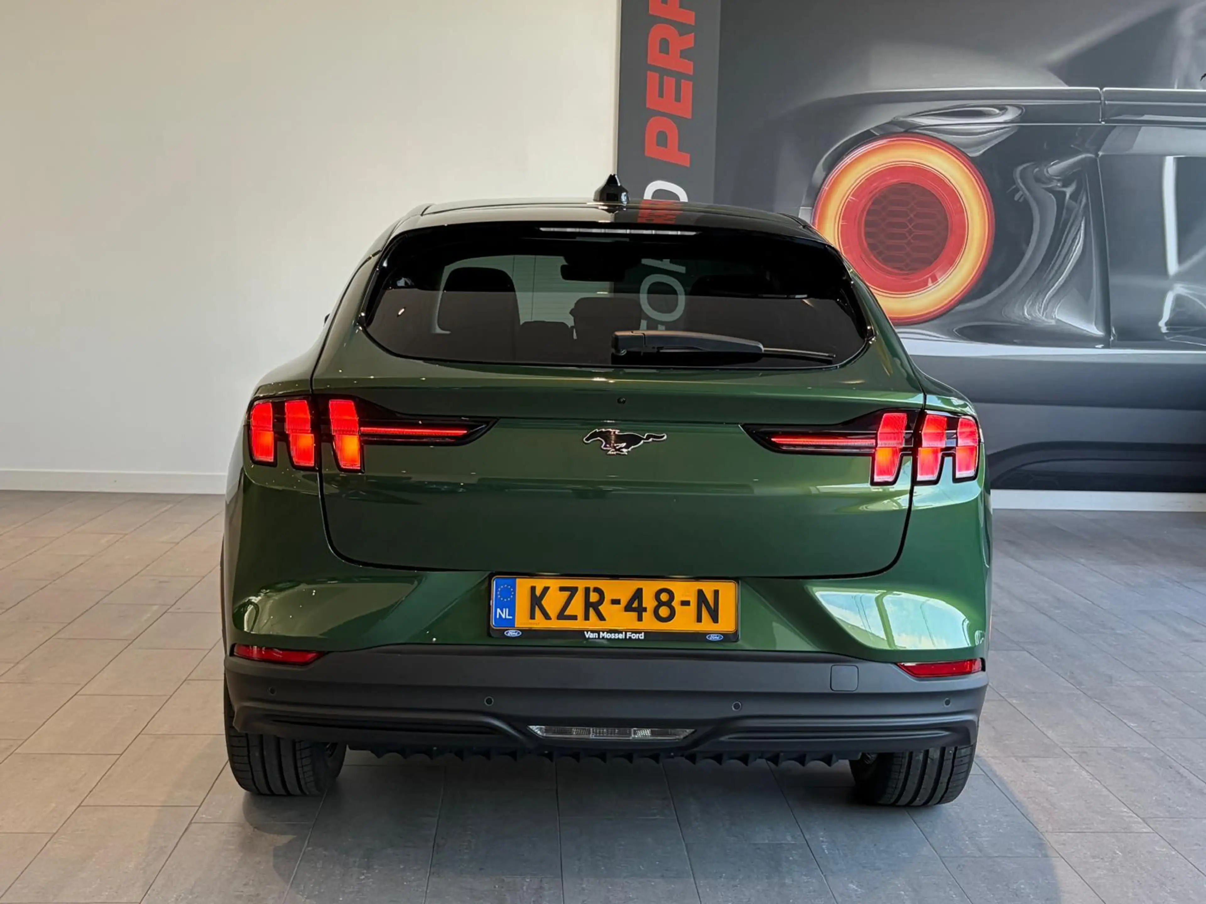 Ford Mustang Mach-E Standard RWD 73 kWh | TECHNOLOGIE PACK+ | ADAPTIVE — photo 4