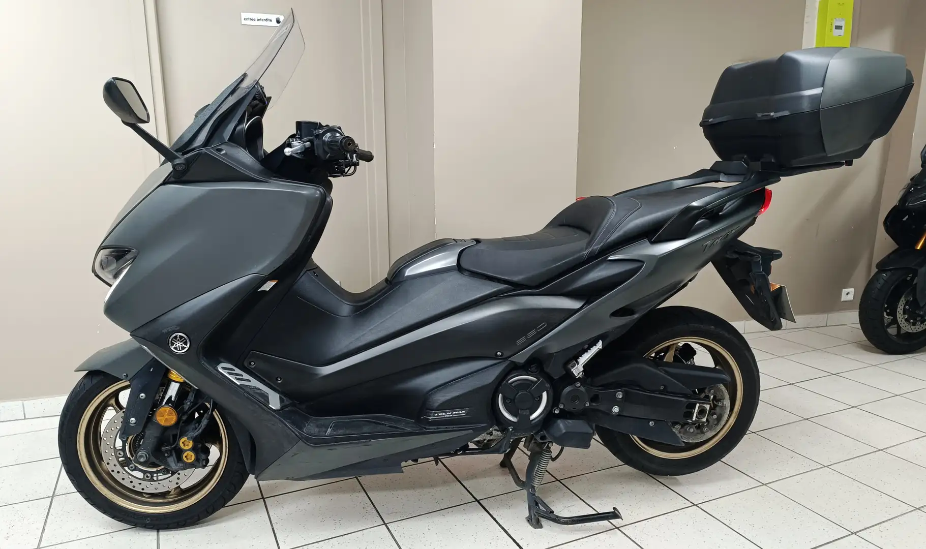 Yamaha TMAX 560 Verde - 2