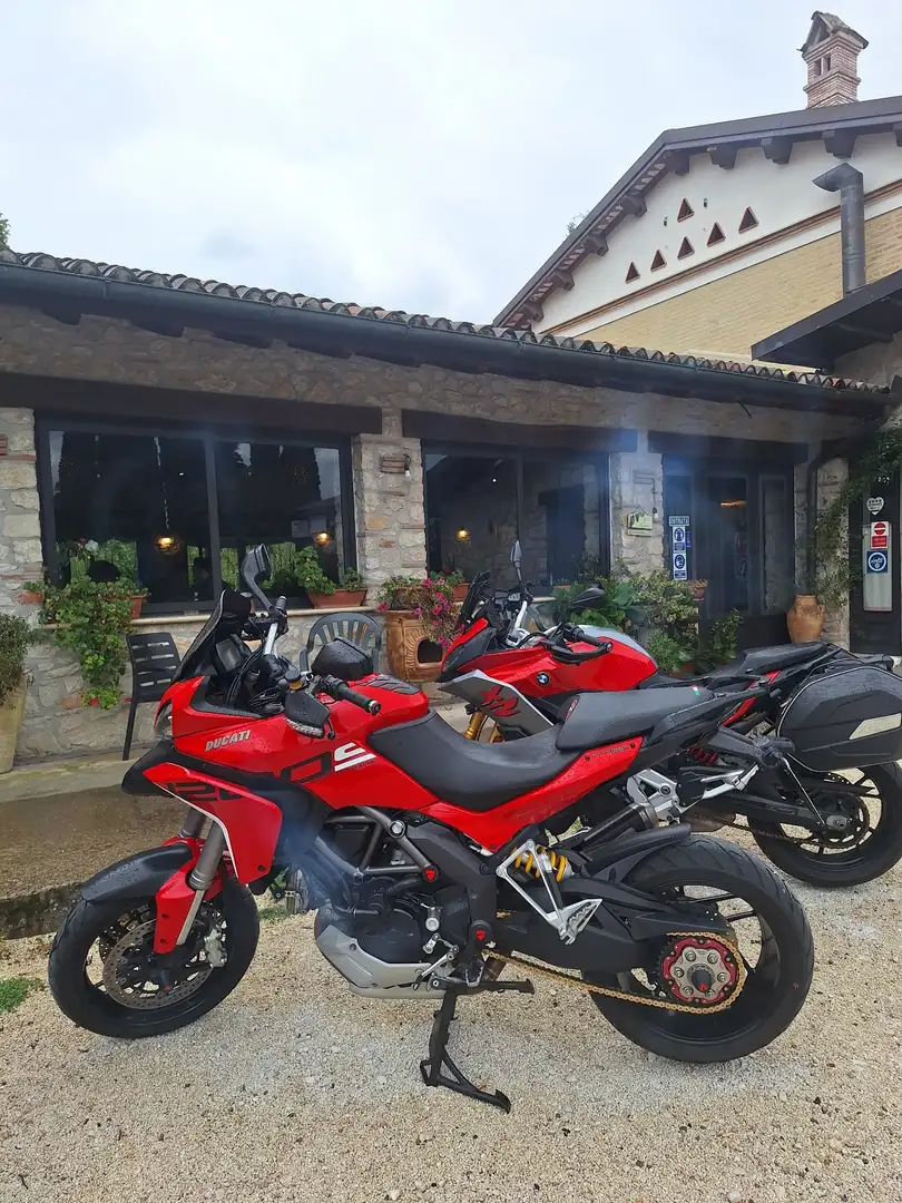 Ducati Multistrada 1200 S Touring Rojo - 2