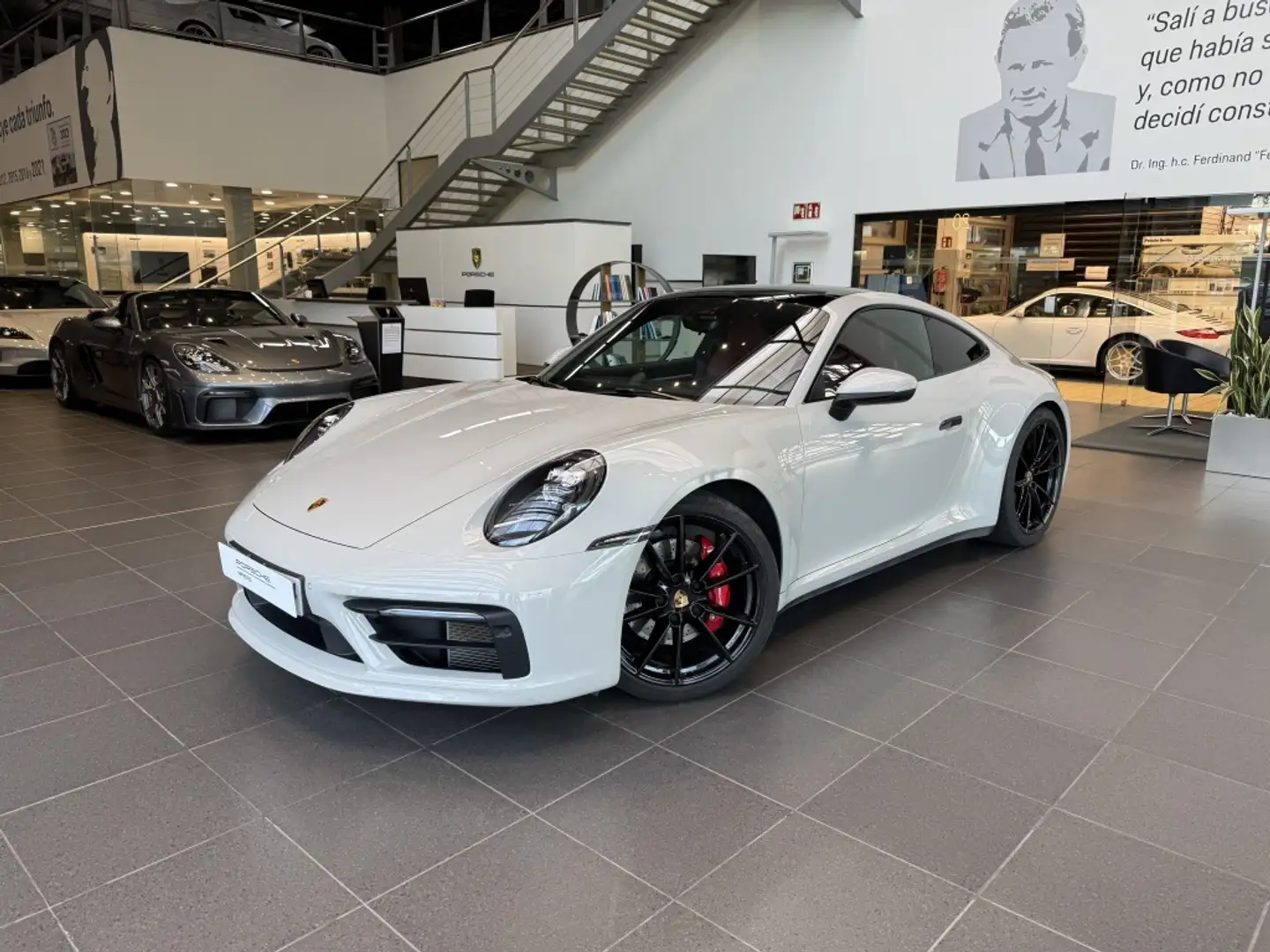 Porsche 992 Carrera S Coupé PDK Beige - 1