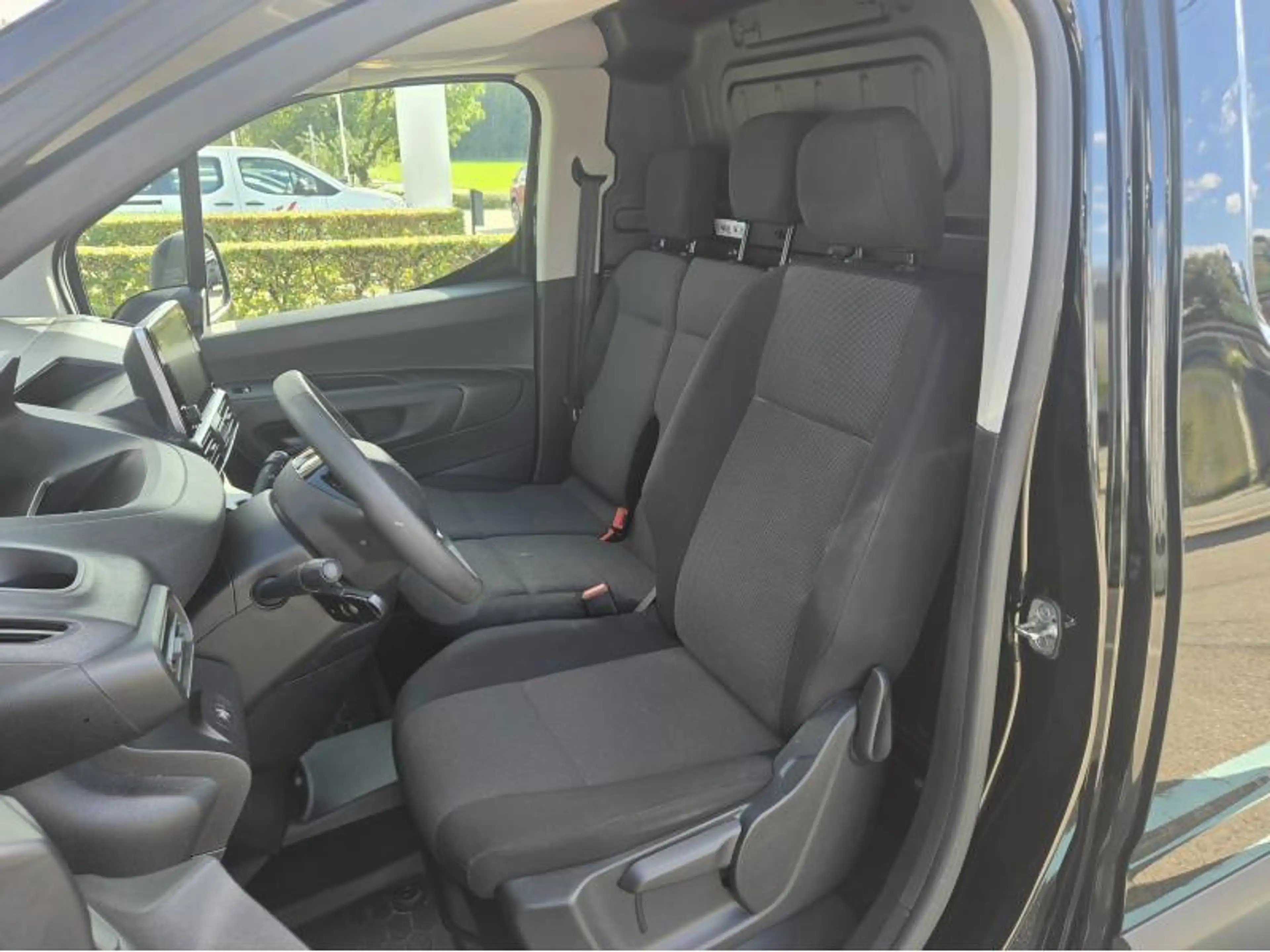 Peugeot Partner L1 Premium — photo 12