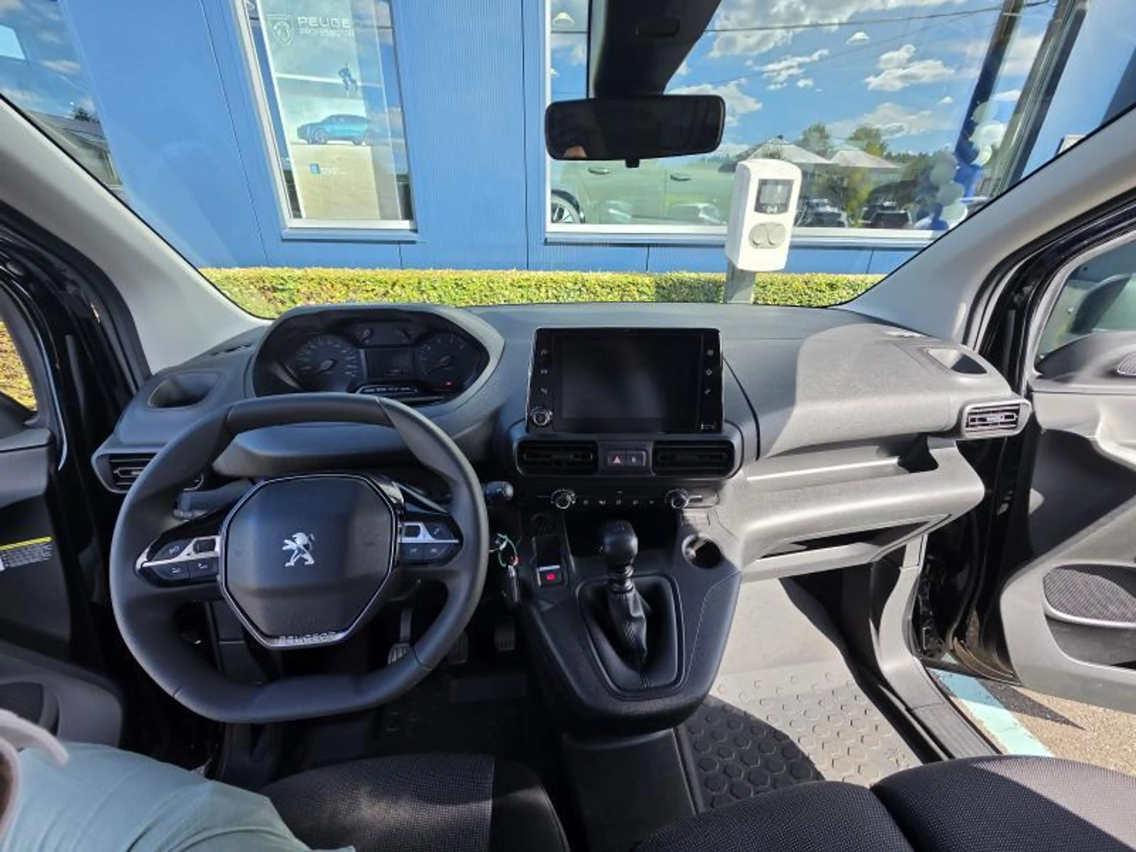 Peugeot Partner L1 Premium — photo 11