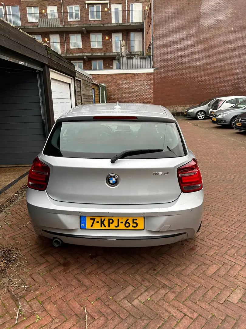 BMW 116 EDE High Exe. Stoelverwarming/sportstoelen/keyless Grey - 2