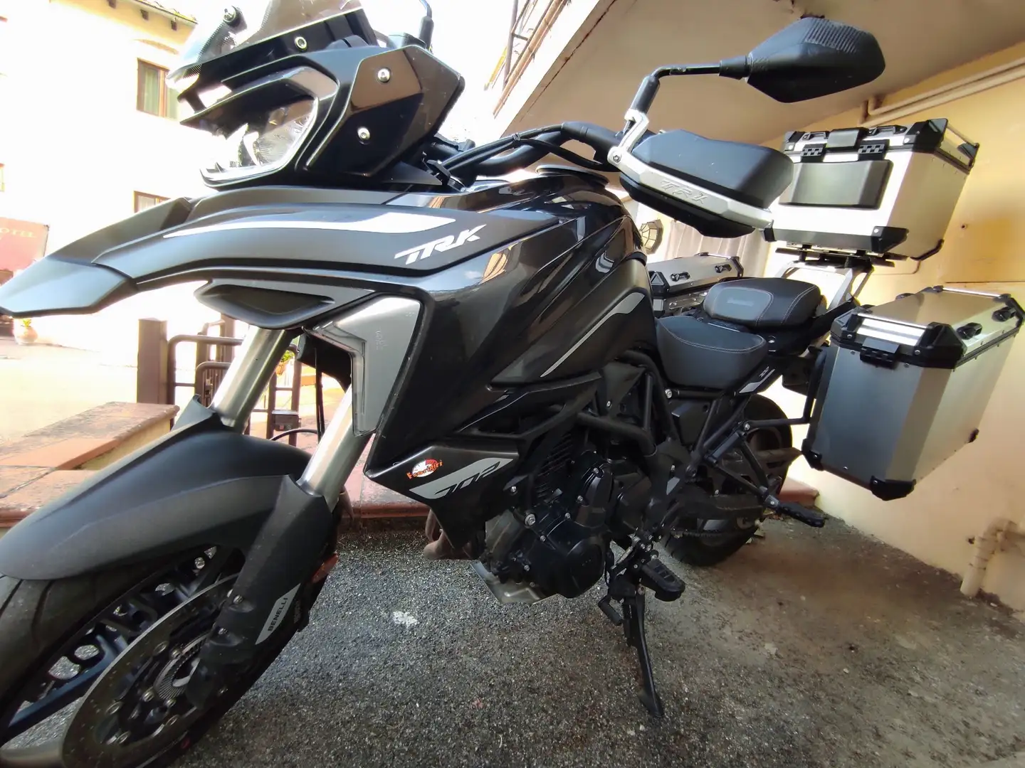Benelli TRK 702 Stradale Negru - 2