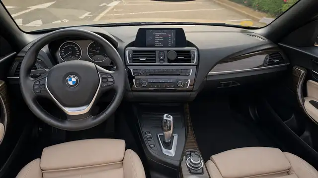 BMW 2 Series view 11