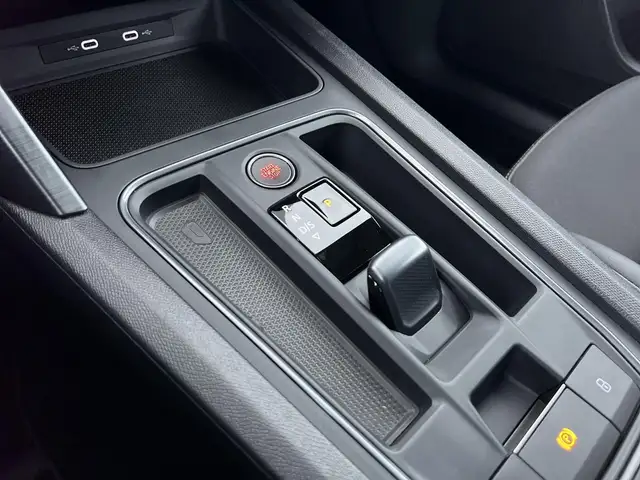 Cupra Leon view 15