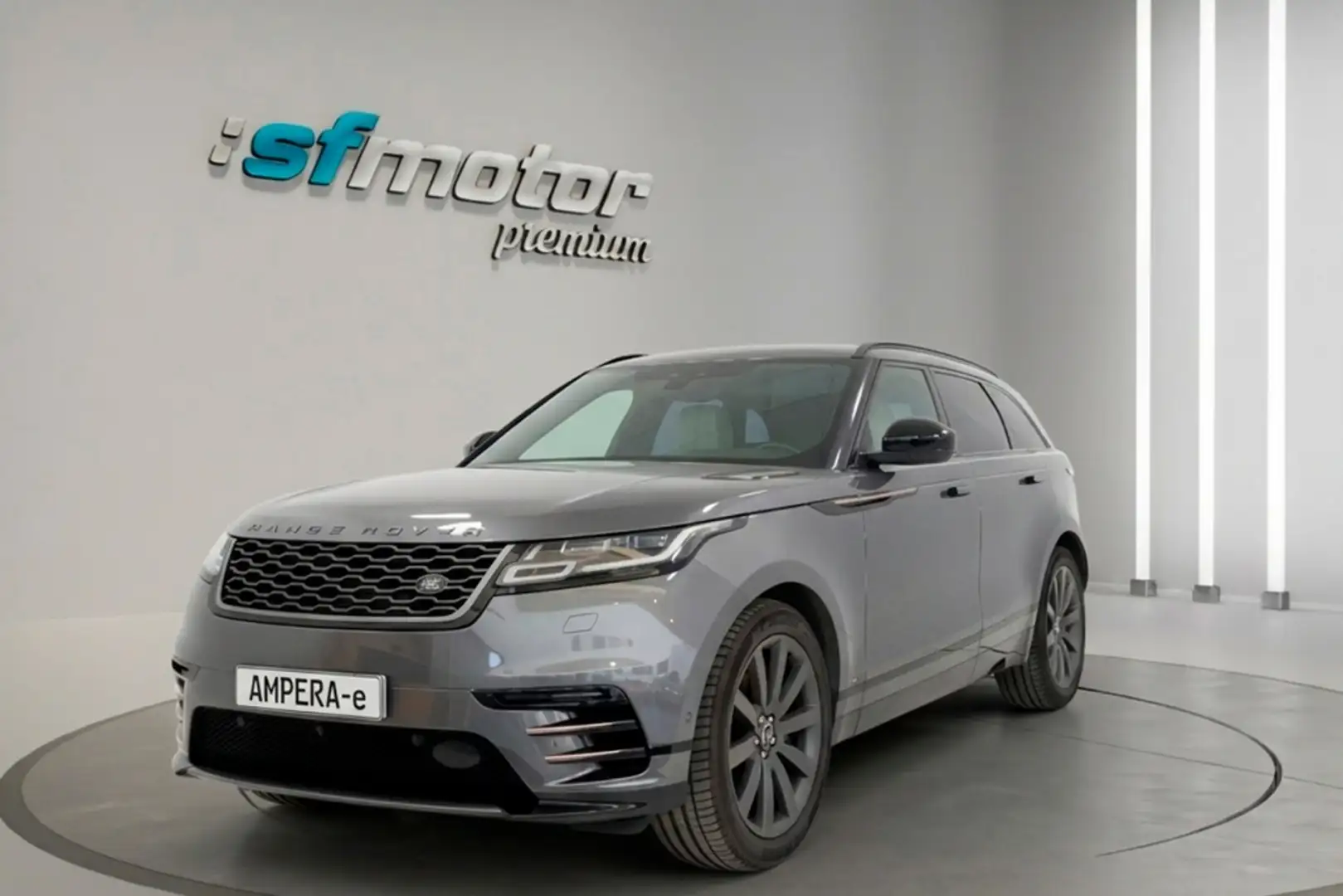Land Rover Range Rover Velar 3.0D R-Dynamic HSE 4WD Aut. 300 Gris - 1