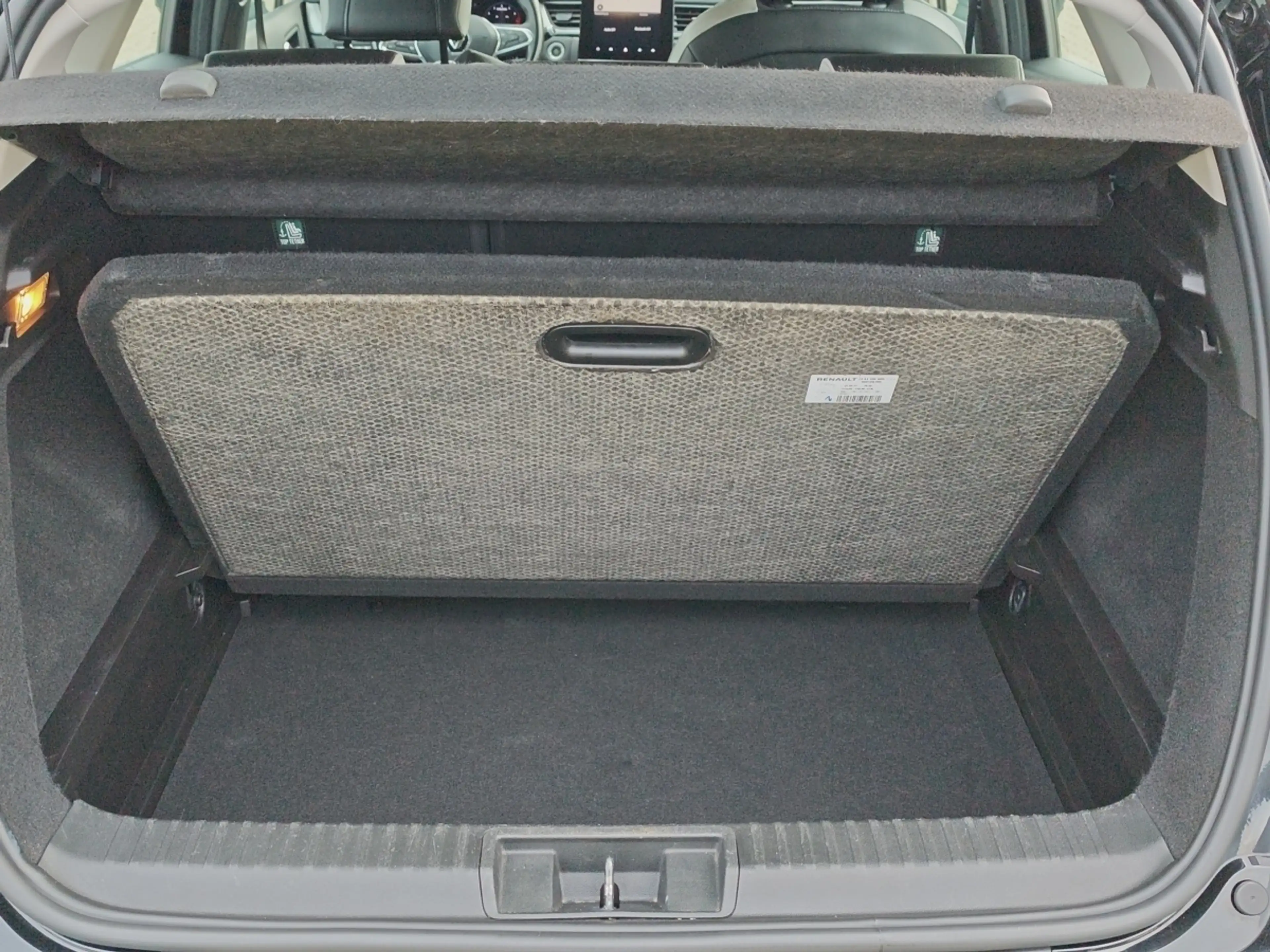 Renault Captur INTENS TCe 90 — photo 13